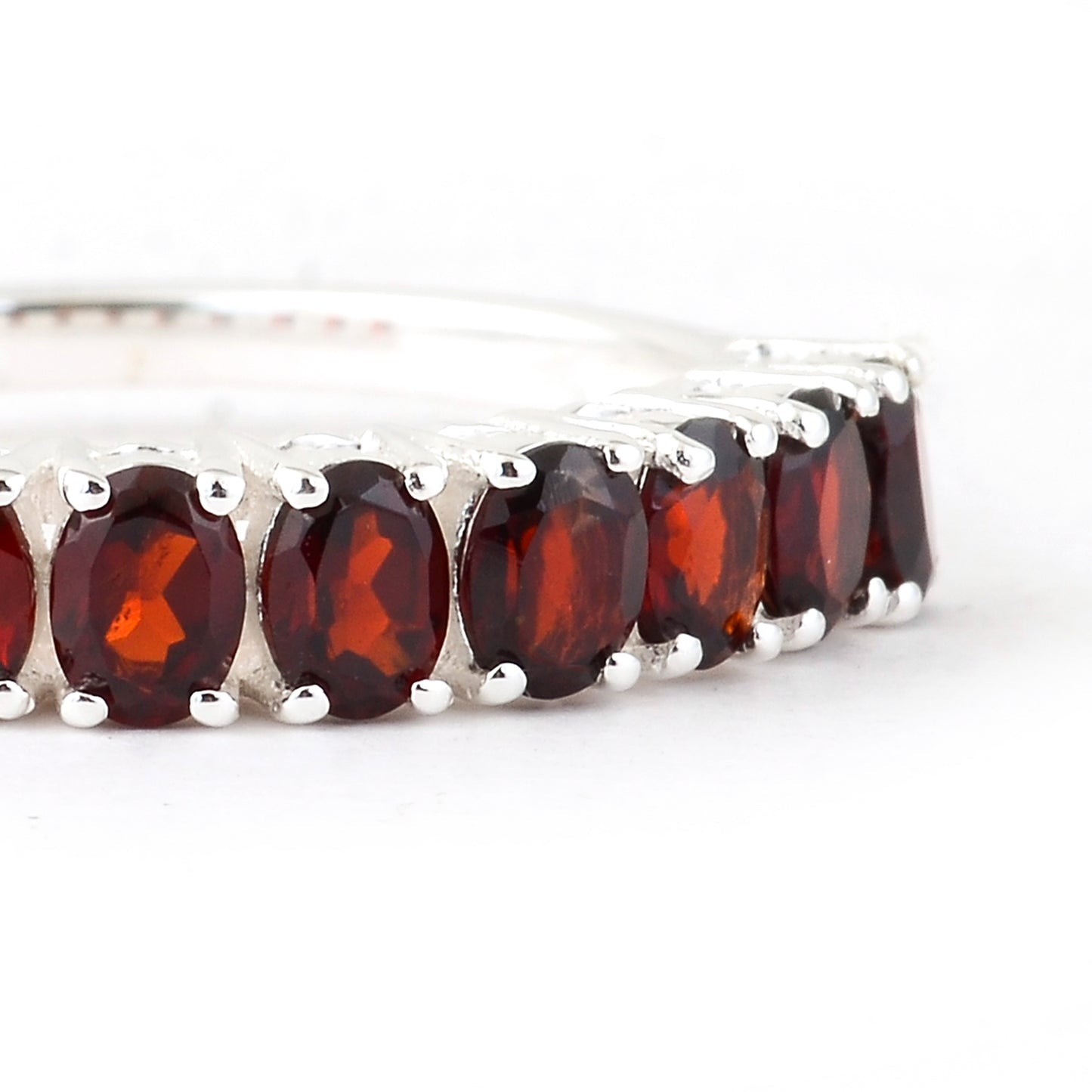 2.15 Ct Oval Garnet 925 Sterling Silver Ring