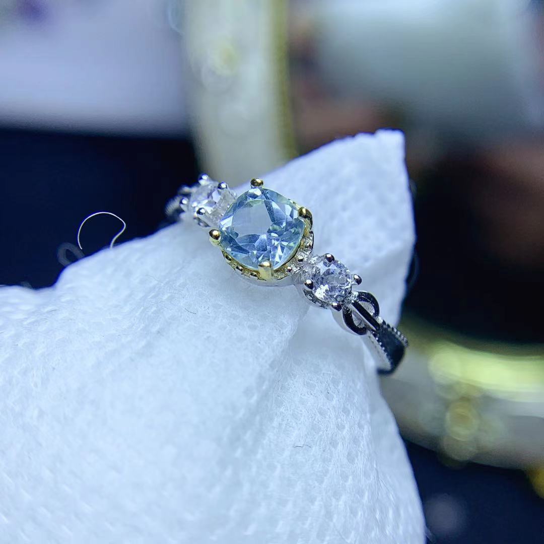 Blue Topaz 925 Sterling Silver Ring