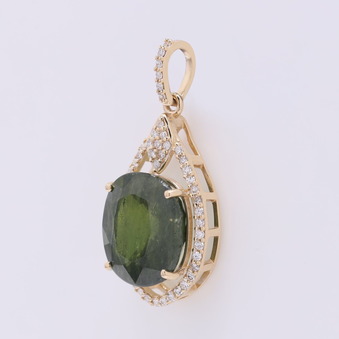 5.43 Ct Cushion Mixed Cut Natural Green Sapphire 14K Gold Pendant