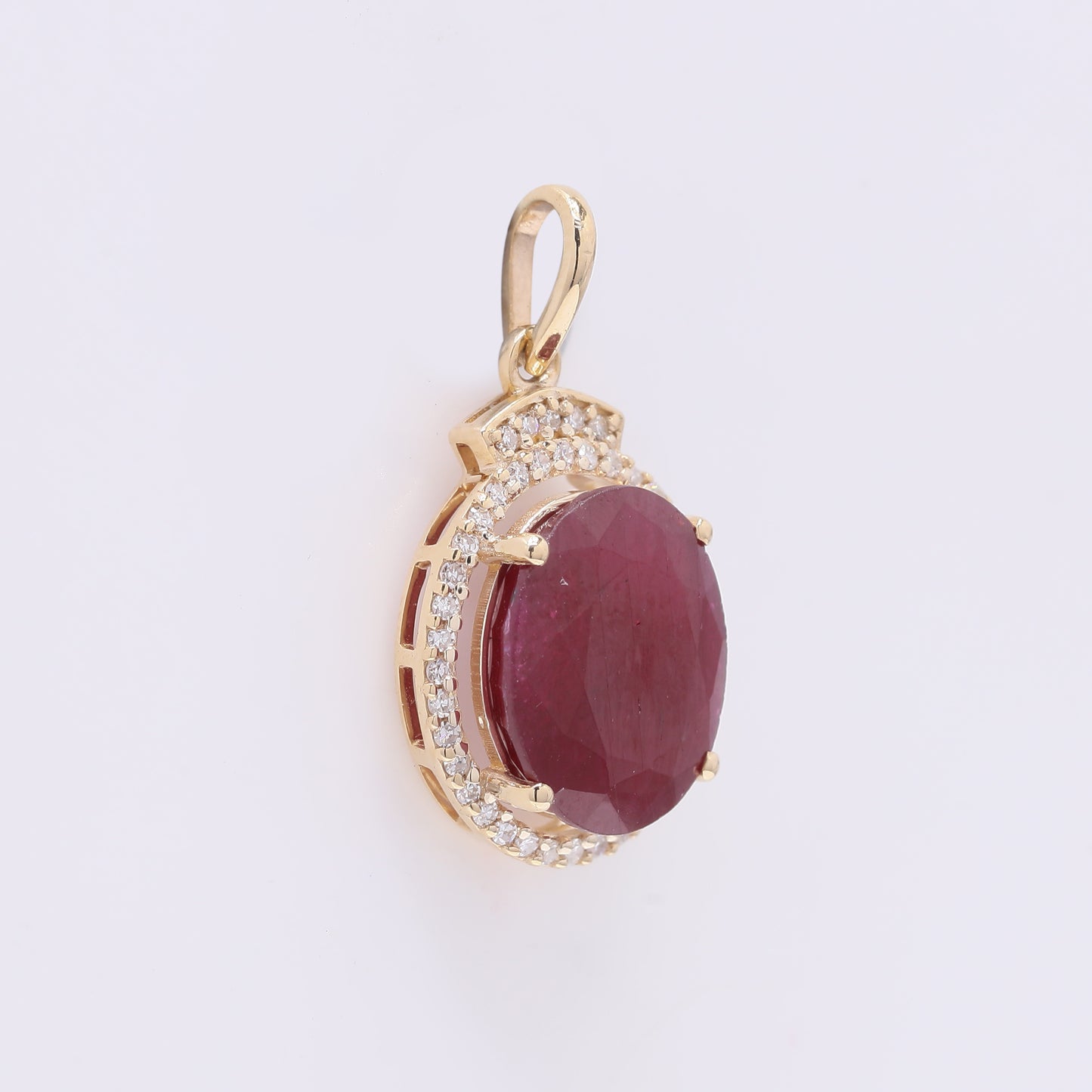 4.91 Ct Oval Mixed Cut Natural Ruby 14K Gold Pendant