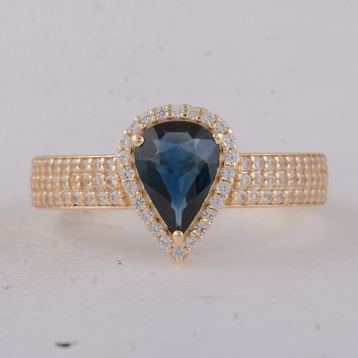 1.23 Ct Pear Sapphire 9K Gold Ring