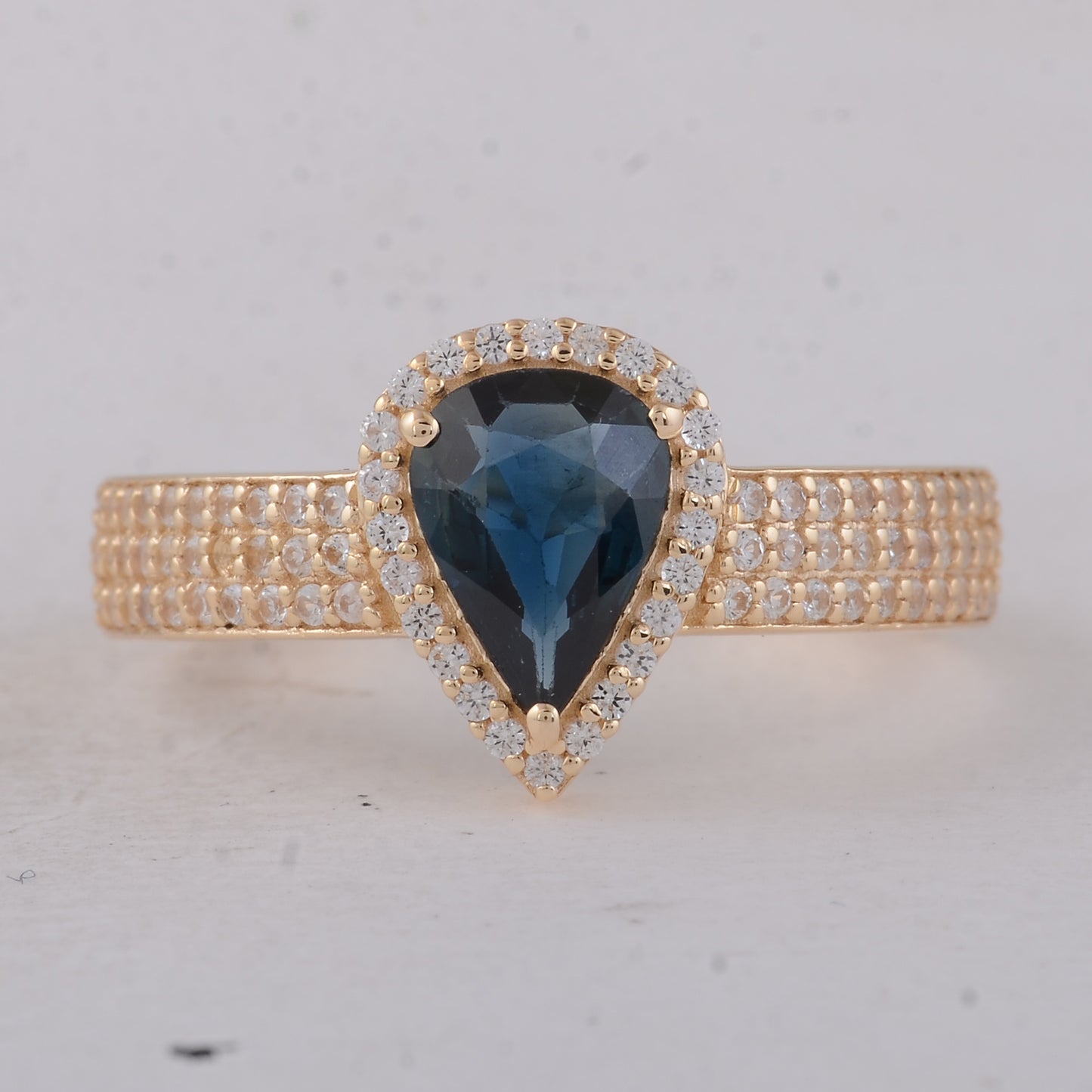 1.23 Ct Pear Sapphire 9K Gold Ring