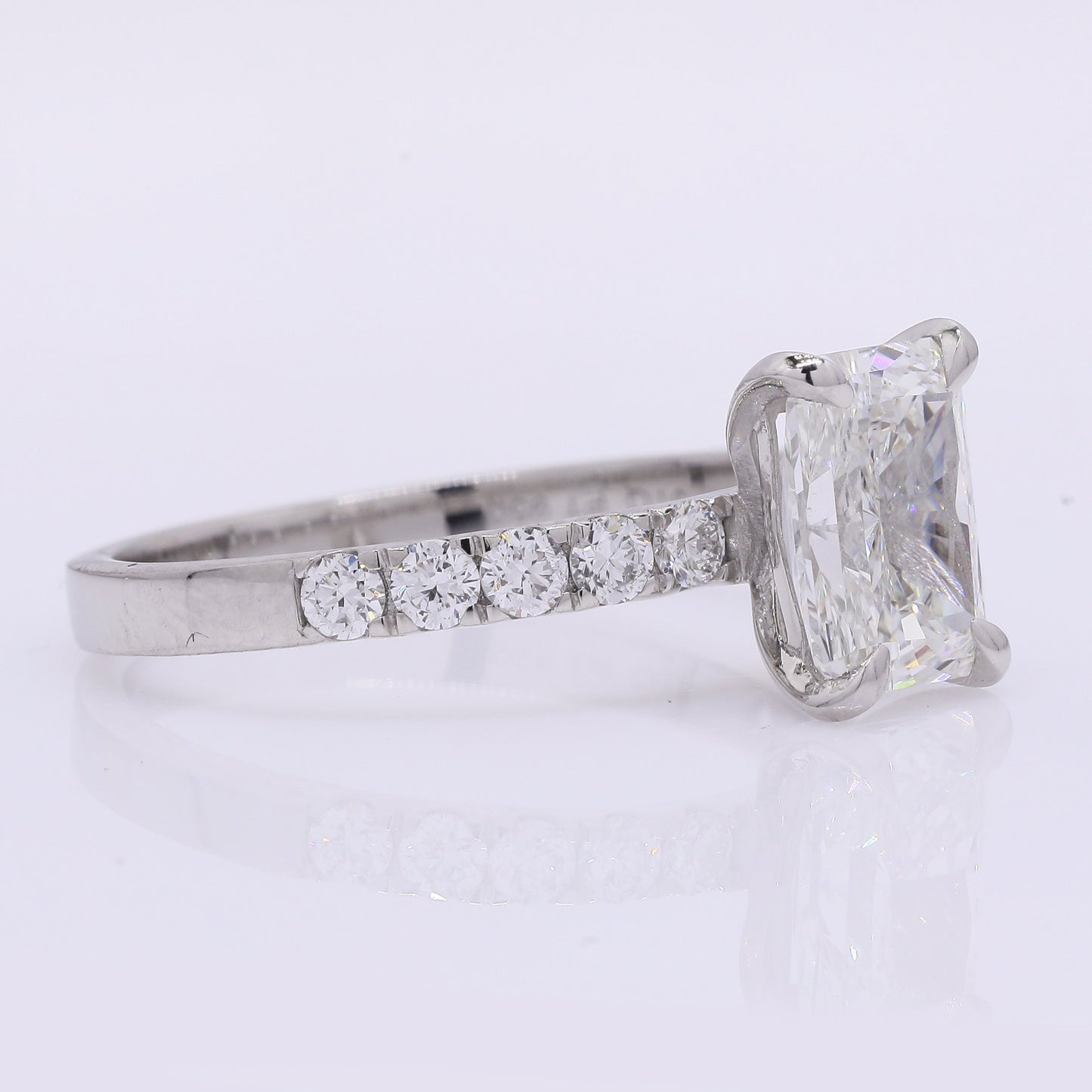 2.20 Carats Lab Grown Diamond 950 Platinum Ring
