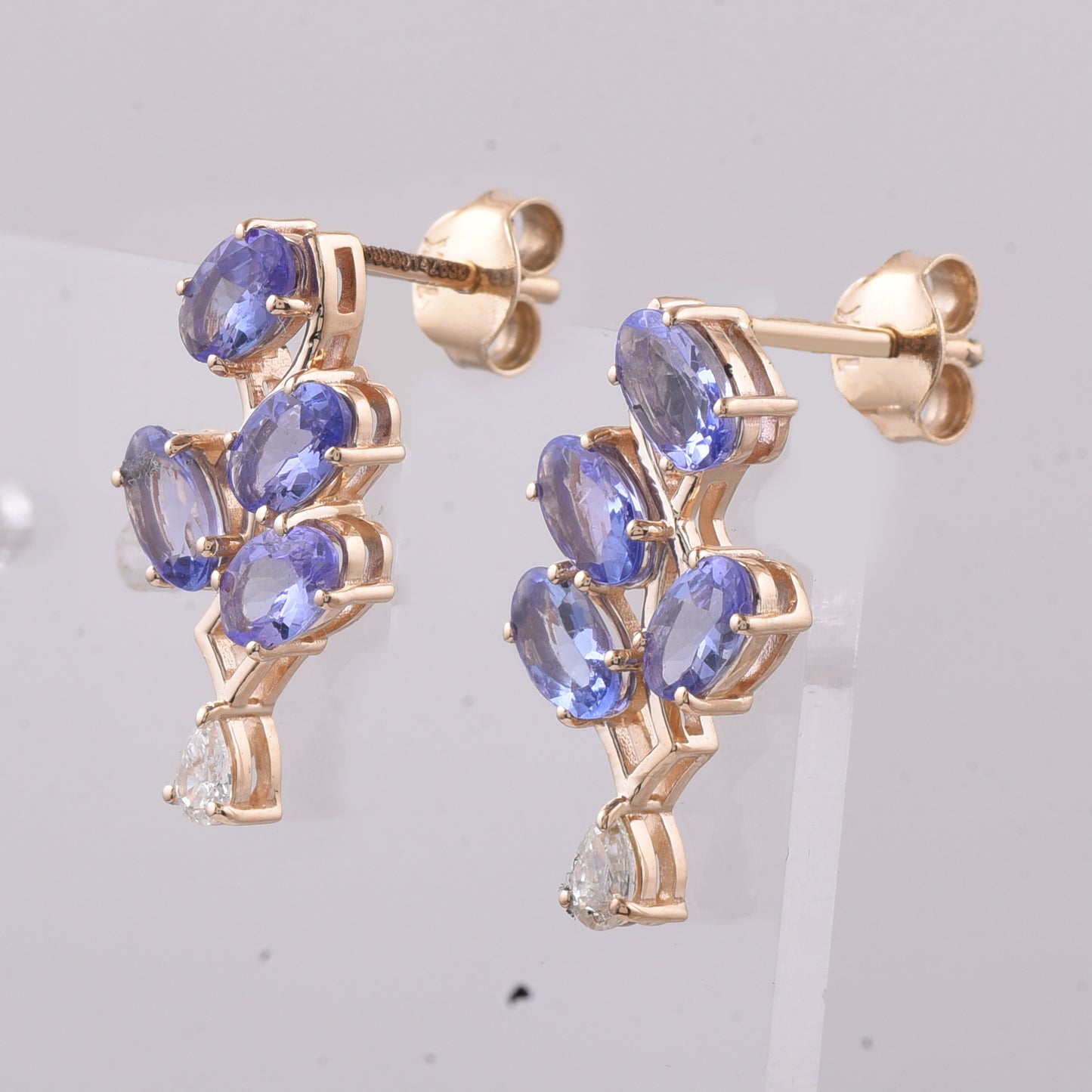 1.86 Ct Oval Natural Tanzanite 14K Gold Earrings