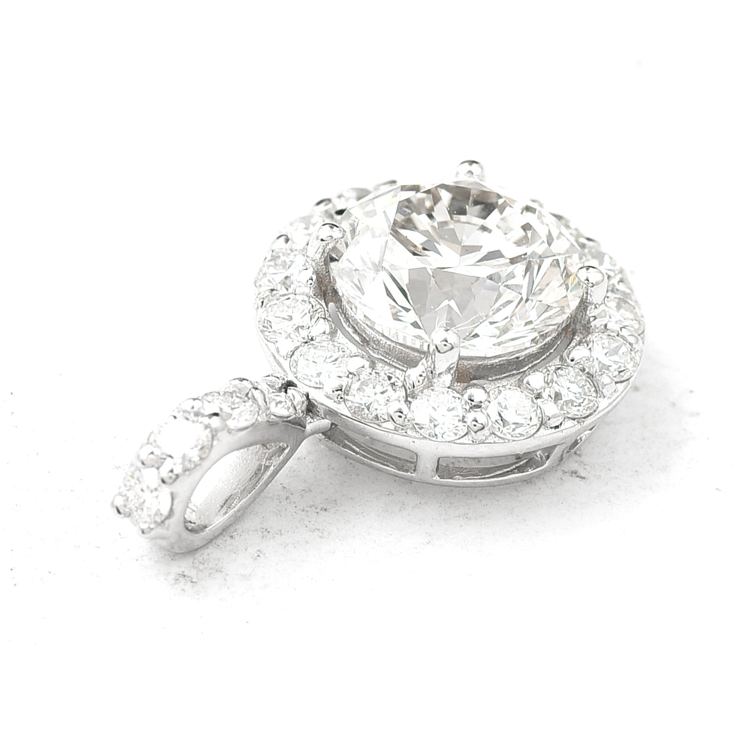 1.95 Carats Lab Grown Diamond 14K Gold Pendant