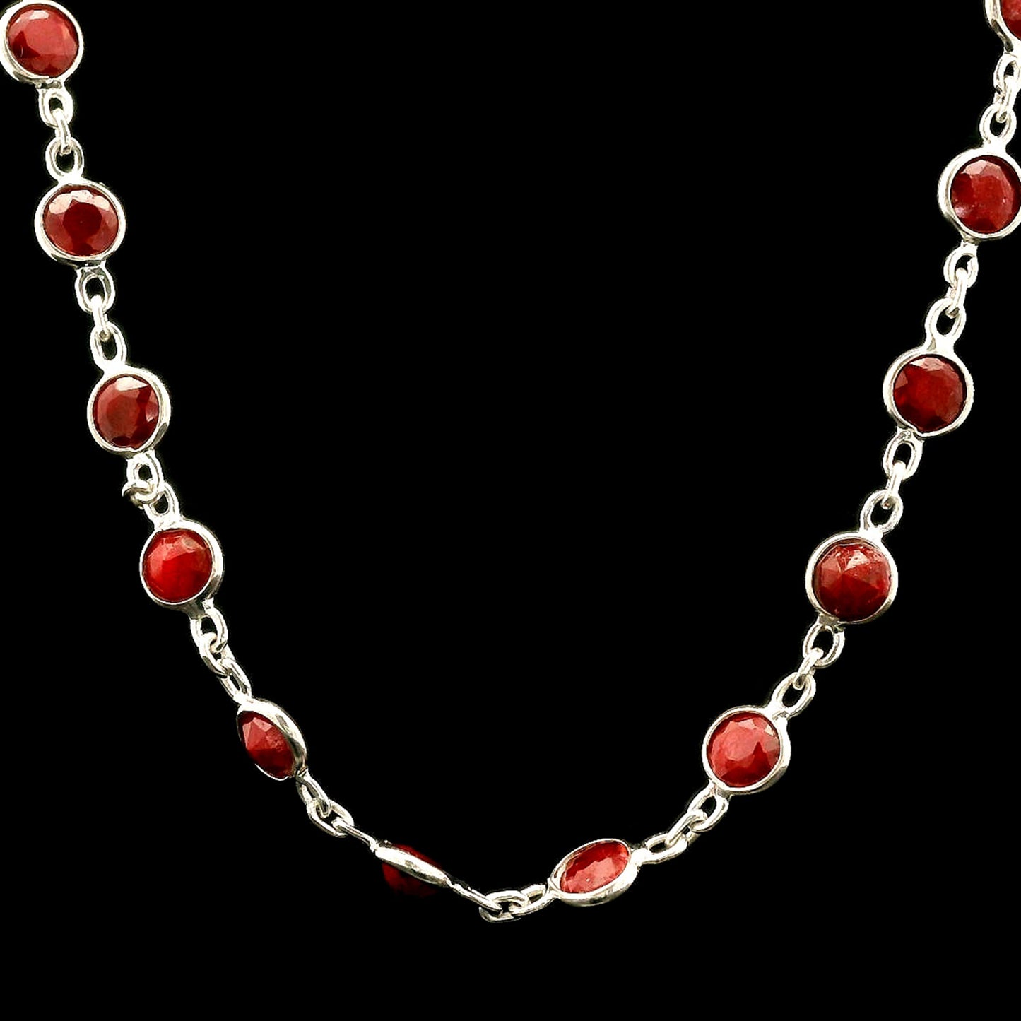 12.45 Ct Round Dyed Ruby 925 Sterling Silver Necklace