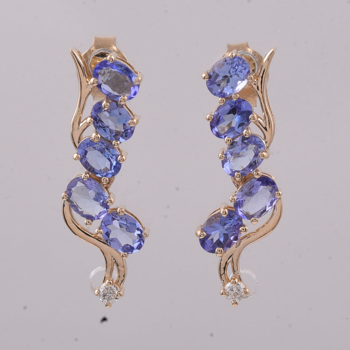 1.67 Ct Oval Natural Tanzanite 14K Gold Earrings