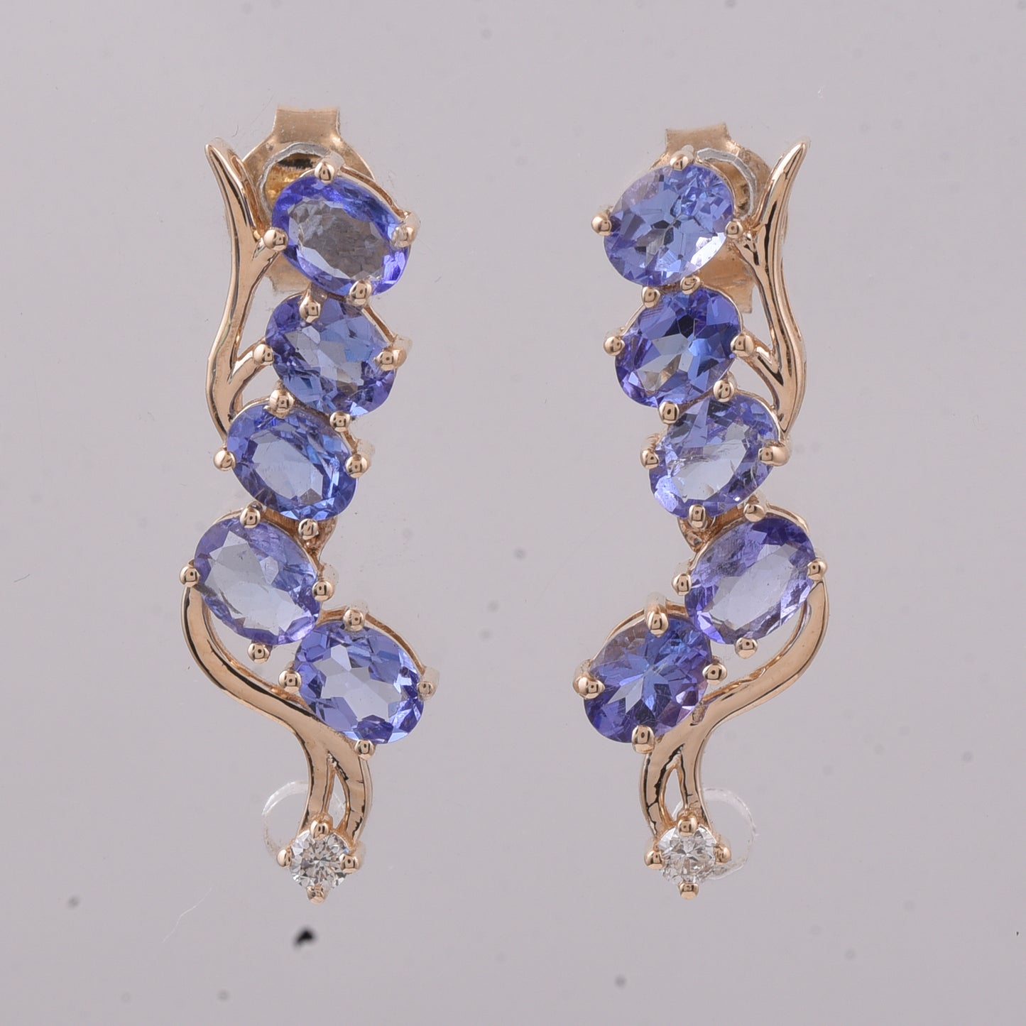 1.67 Ct Oval Natural Tanzanite 14K Gold Earrings
