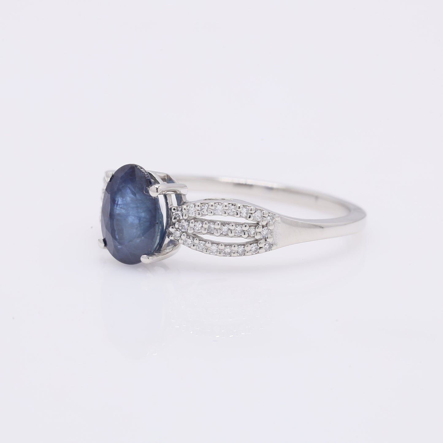 1.75 Ct Oval Mixed Cut Natural Sapphire 950 Platinum Ring