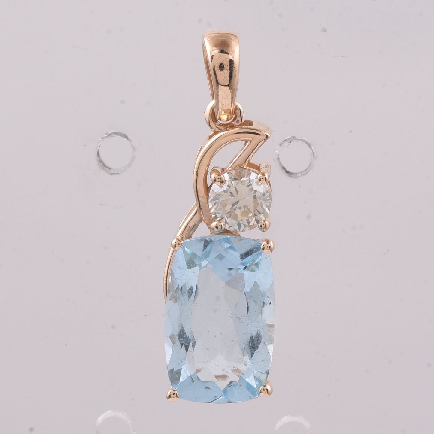2.62 Ct Cushion Natural Aquamarine 14K Gold Pendant