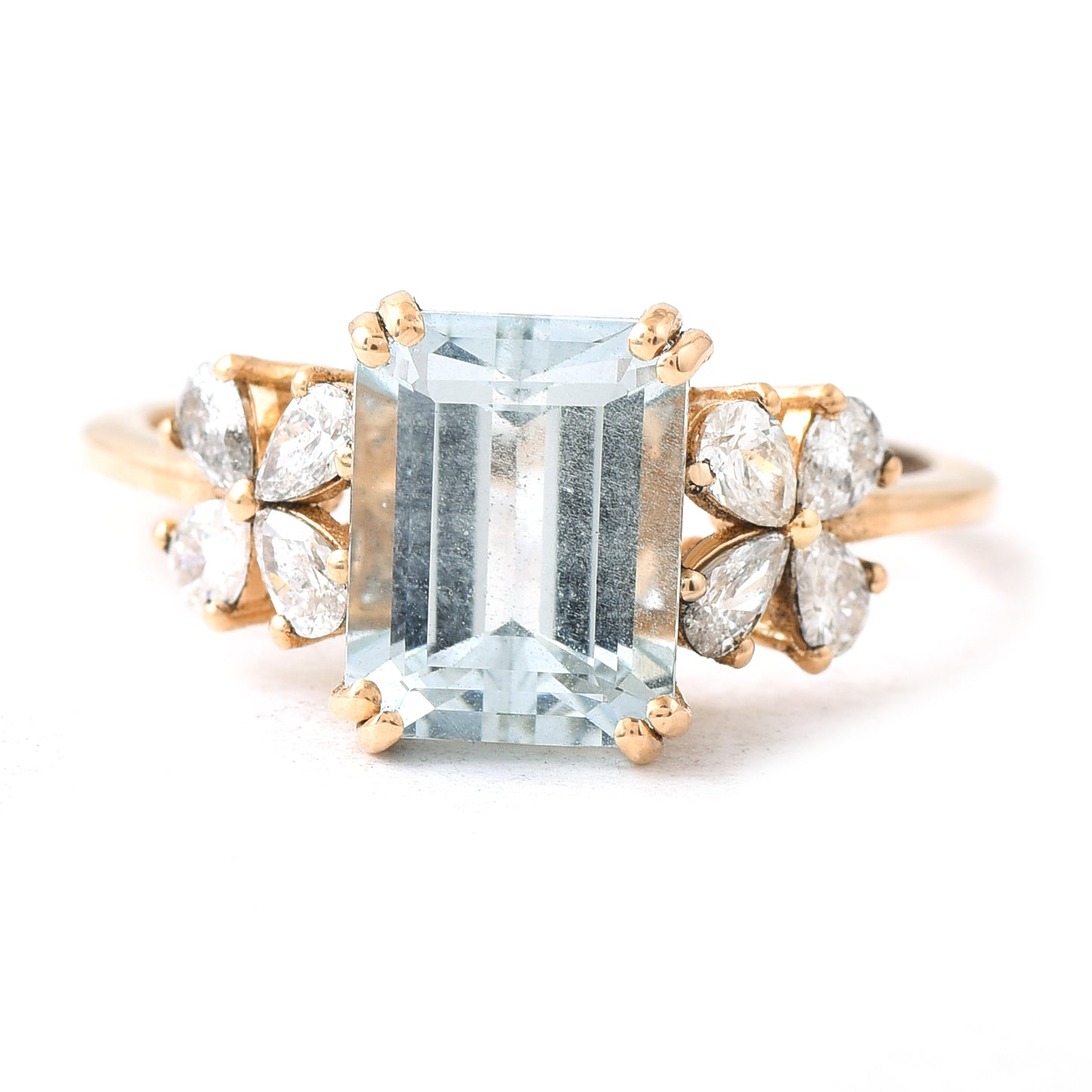 2.65 Ct Octagon Aquamarine 14K Gold Ring