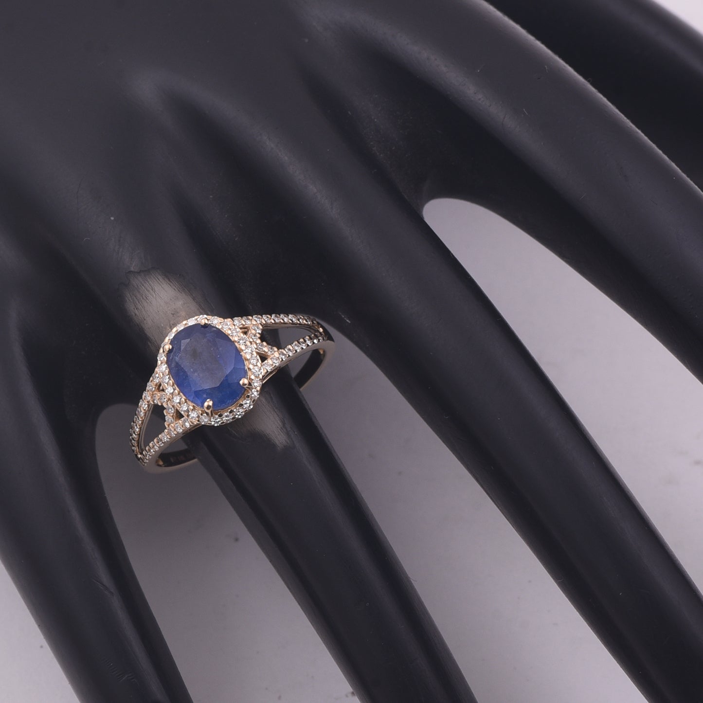 2.00 Ct Oval Mixed Cut Natural Sapphire 14K Gold Ring