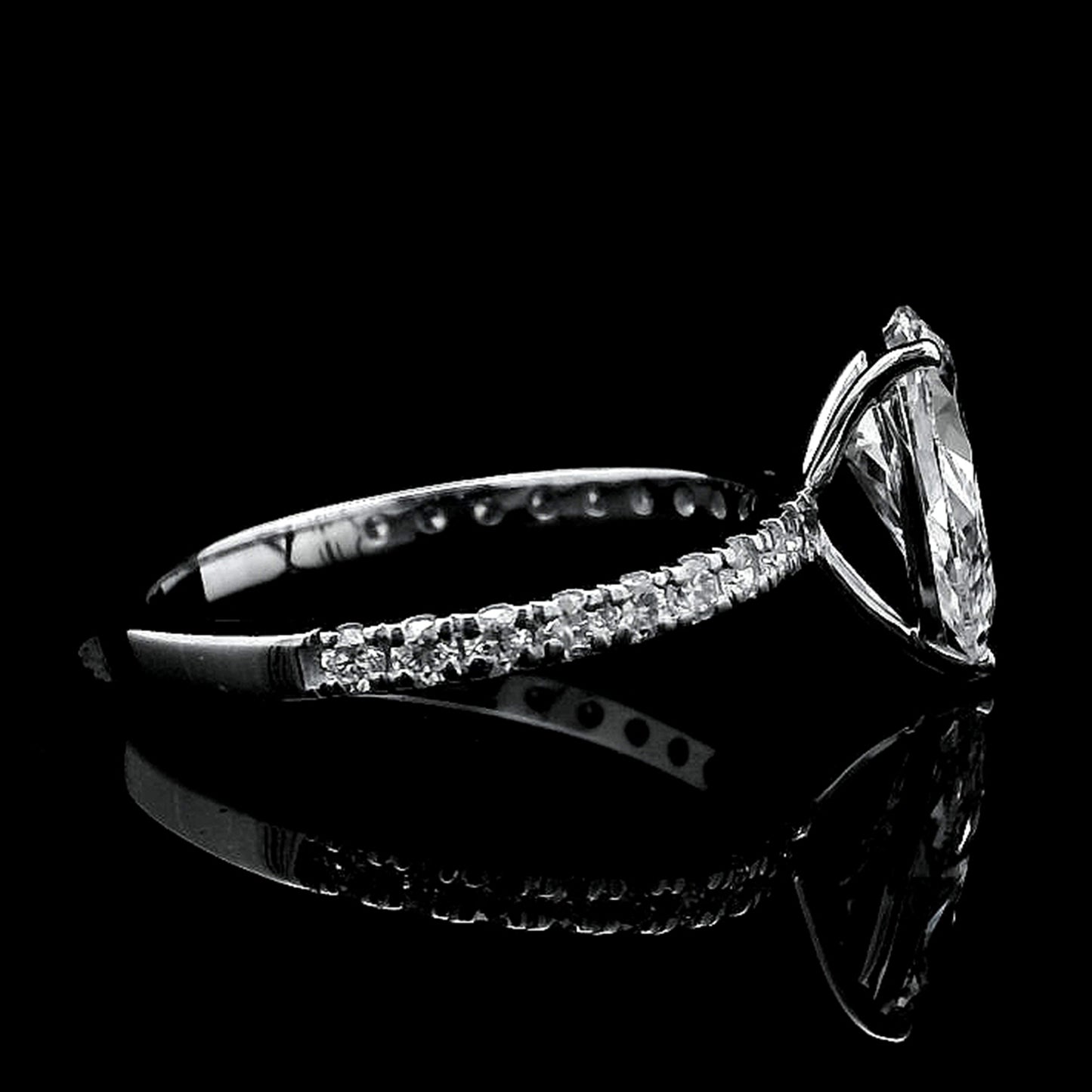 1.94 Carats Lab Grown Diamond 14K Gold Ring