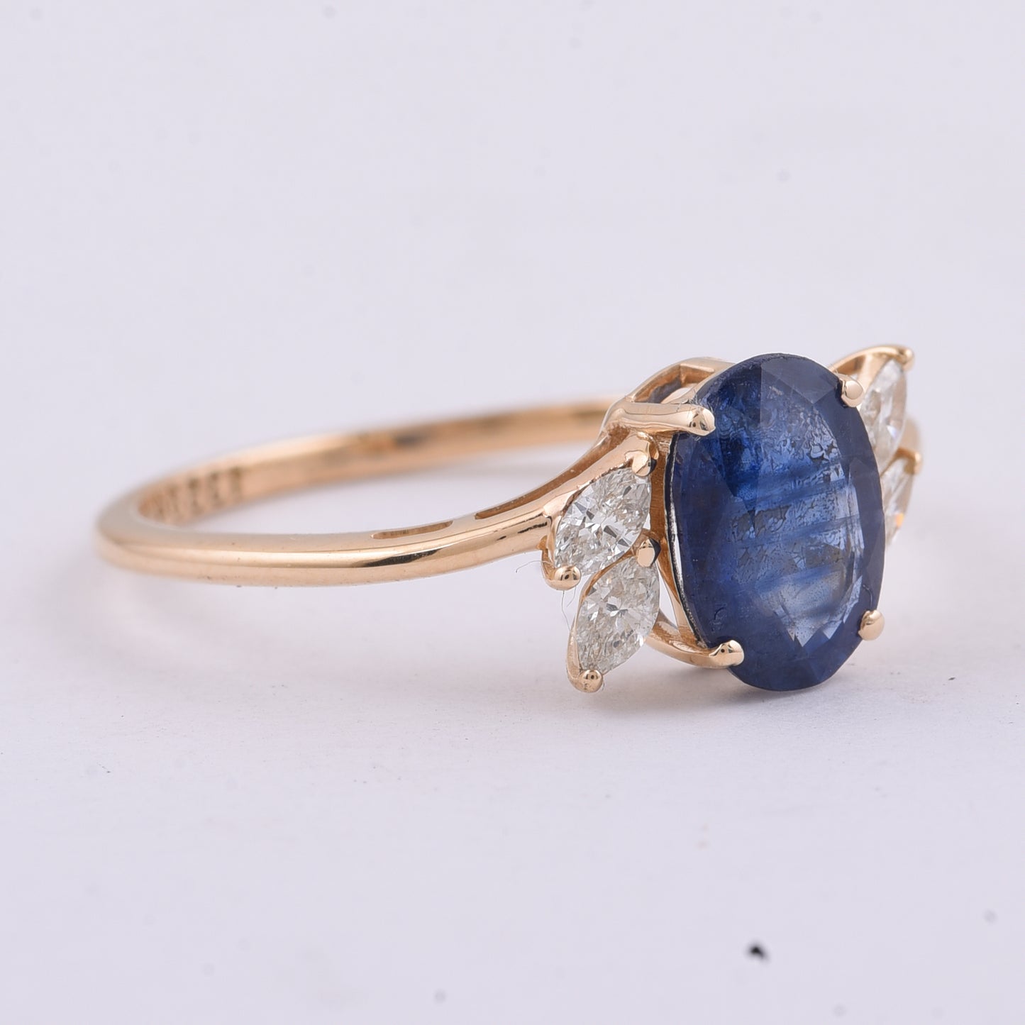 1.61 Ct Oval Natural Sapphire 14K Gold Ring