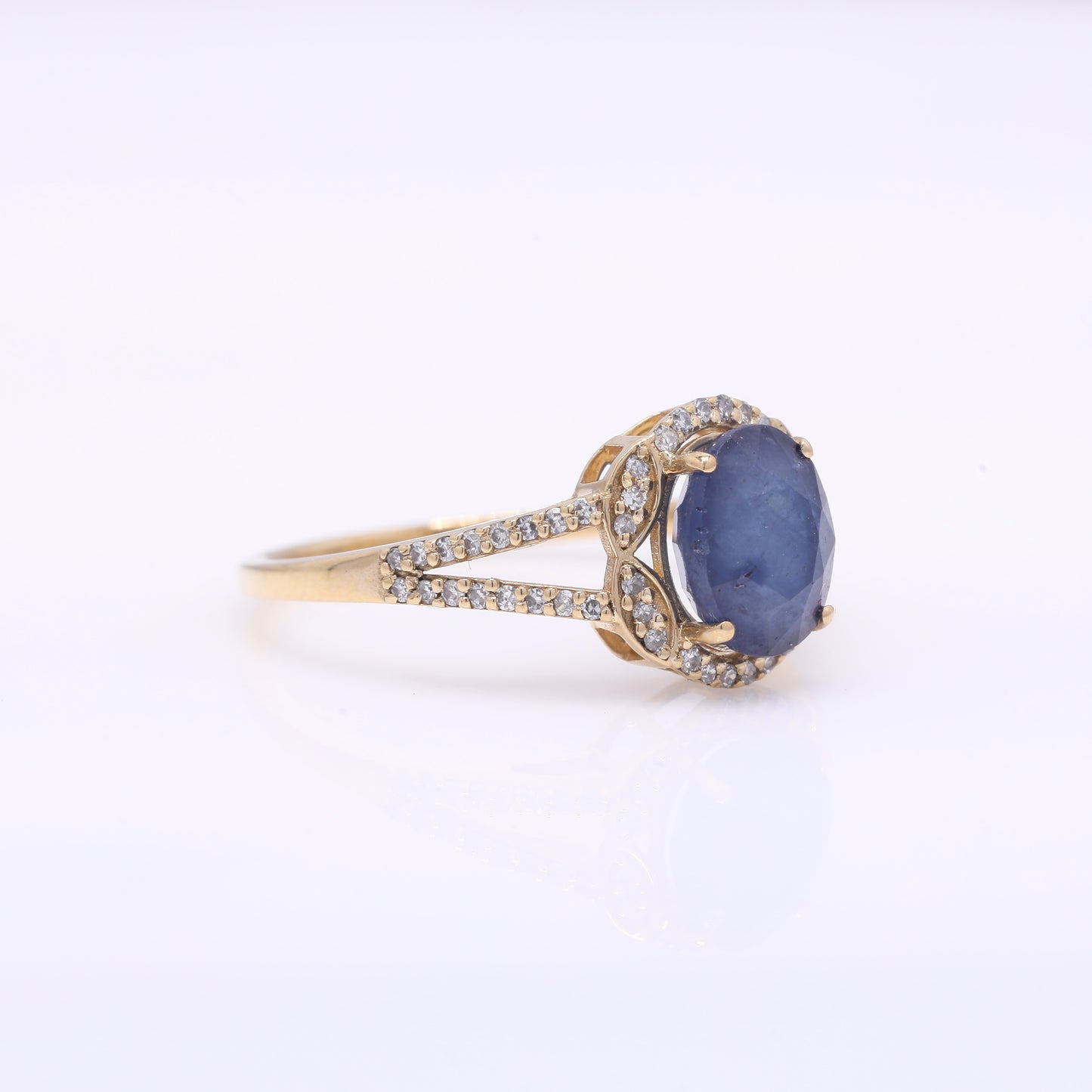 2.53 Ct Oval Mixed Cut Natural Sapphire 14K Gold Ring