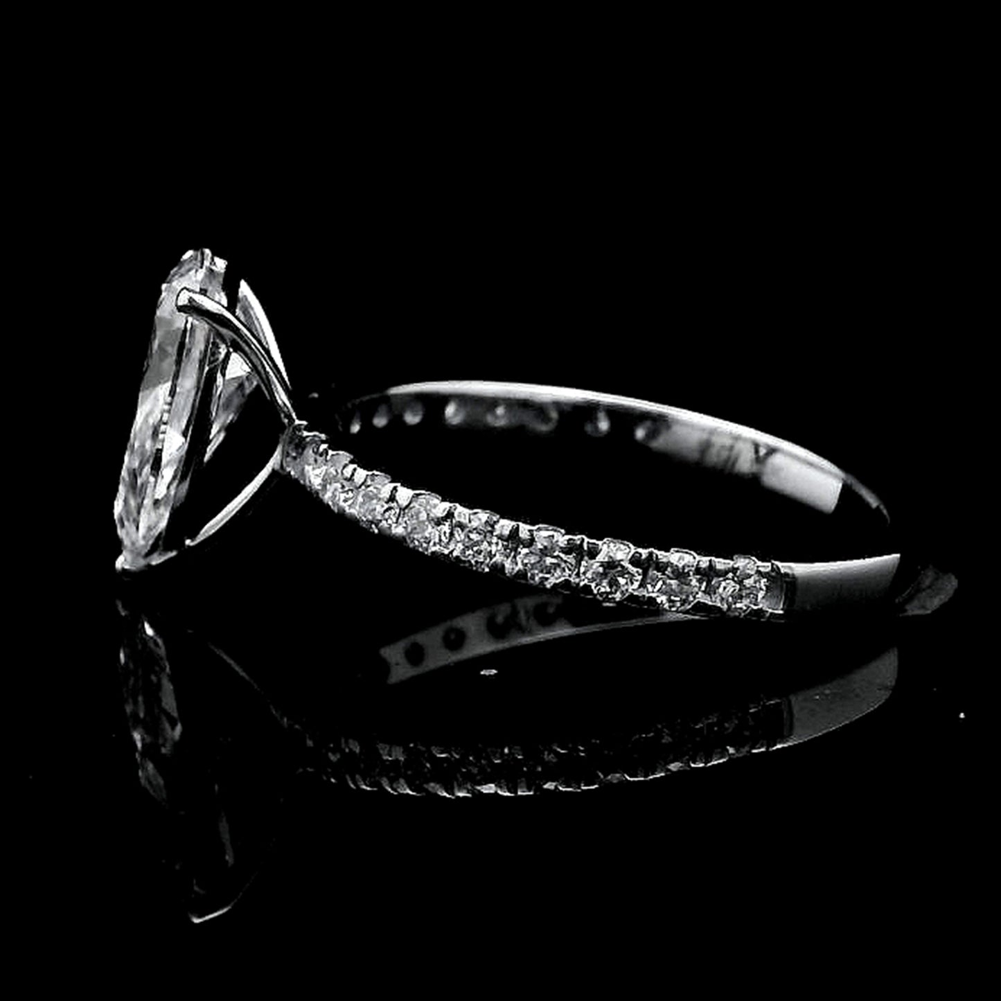 1.94 Carats Lab Grown Diamond 14K Gold Ring