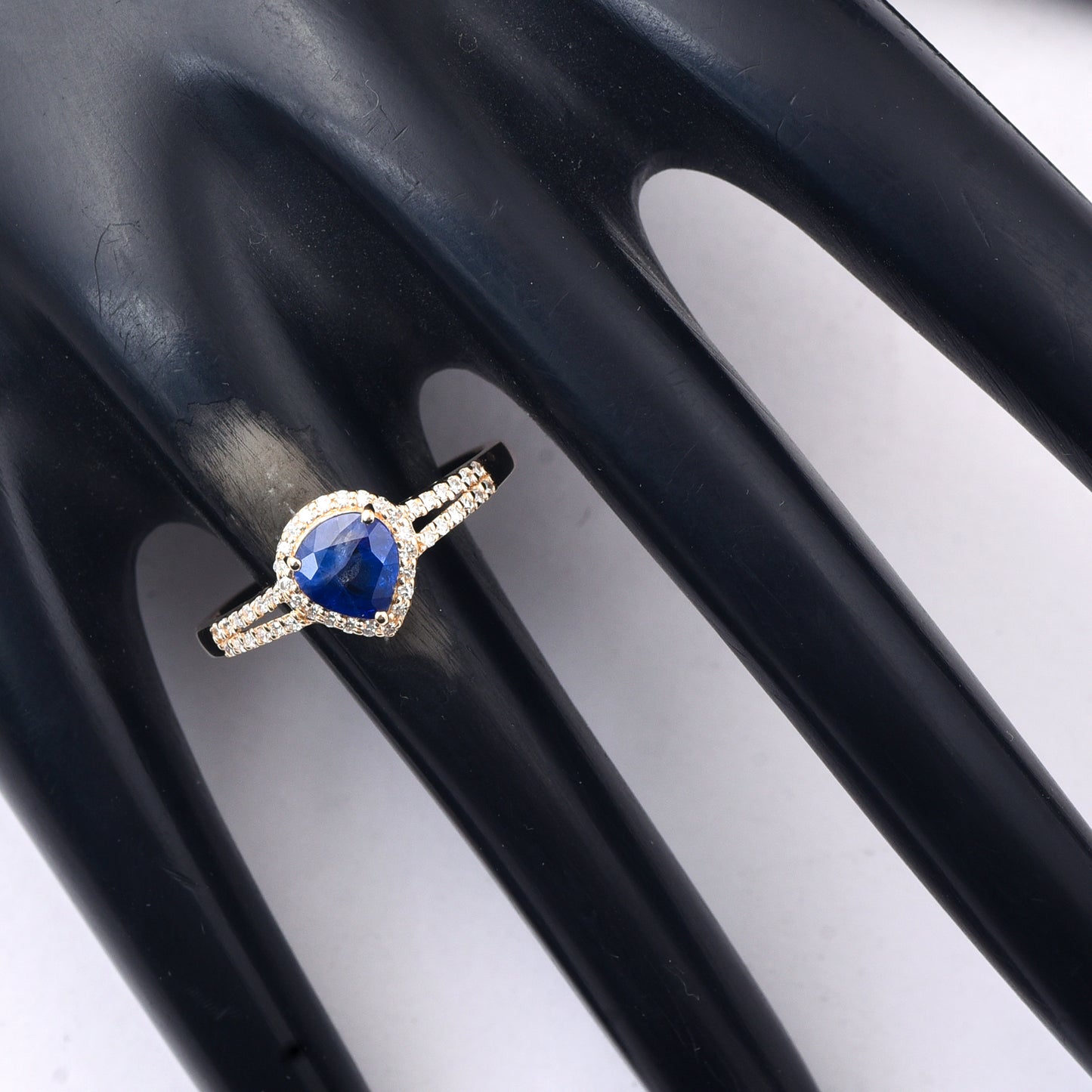 0.91 Ct Pear Mixed Cut Natural Sapphire 14K Gold Ring