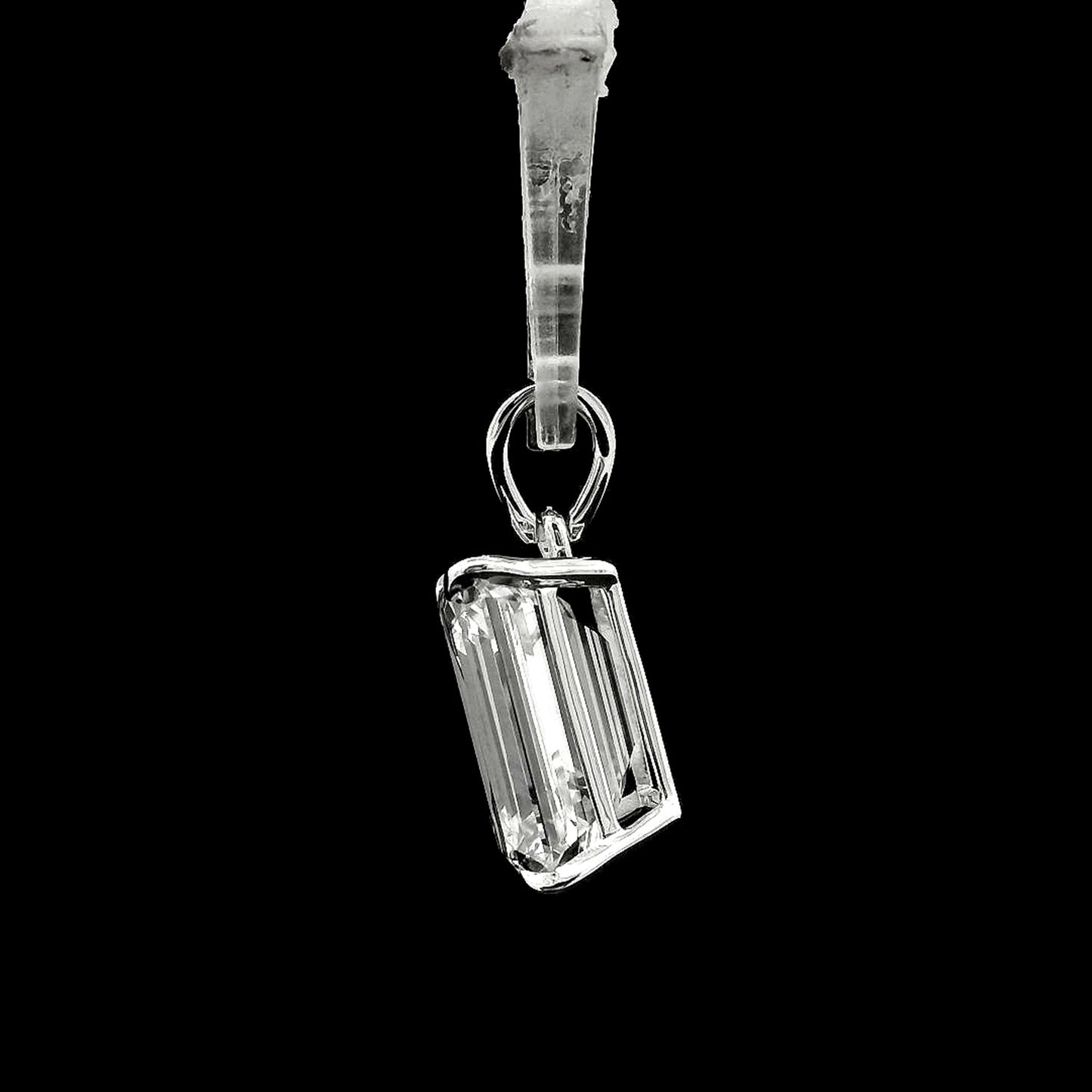 7.05 Carats Lab Grown Diamond 14K Gold Pendant
