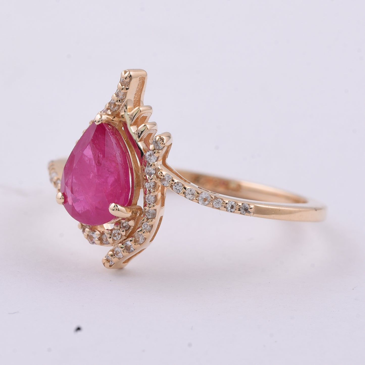1.69 Ct Pear Natural Ruby 14K Gold Ring