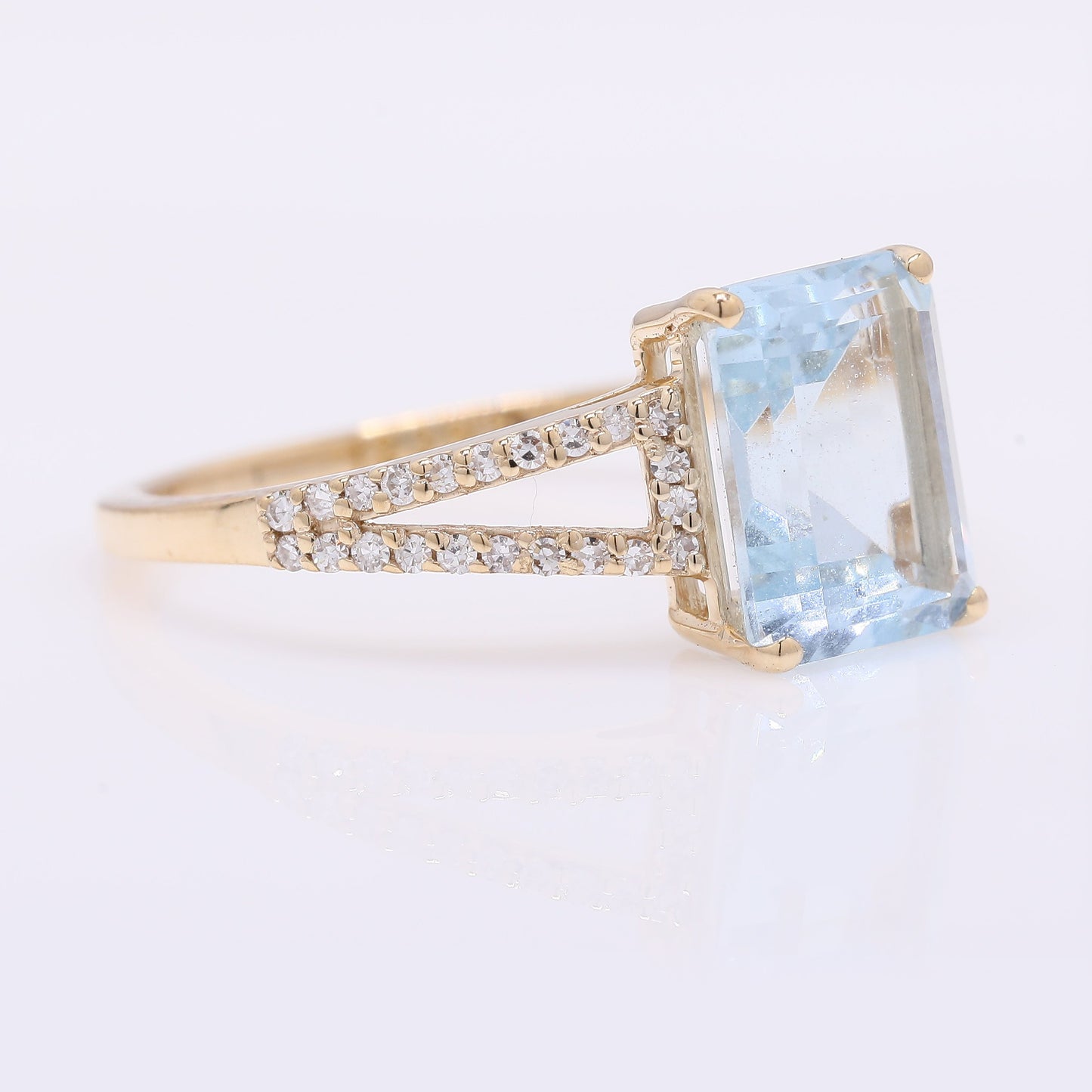 2.22 Ct Octagon Step Cut Natural Aquamarine 14K Gold Ring