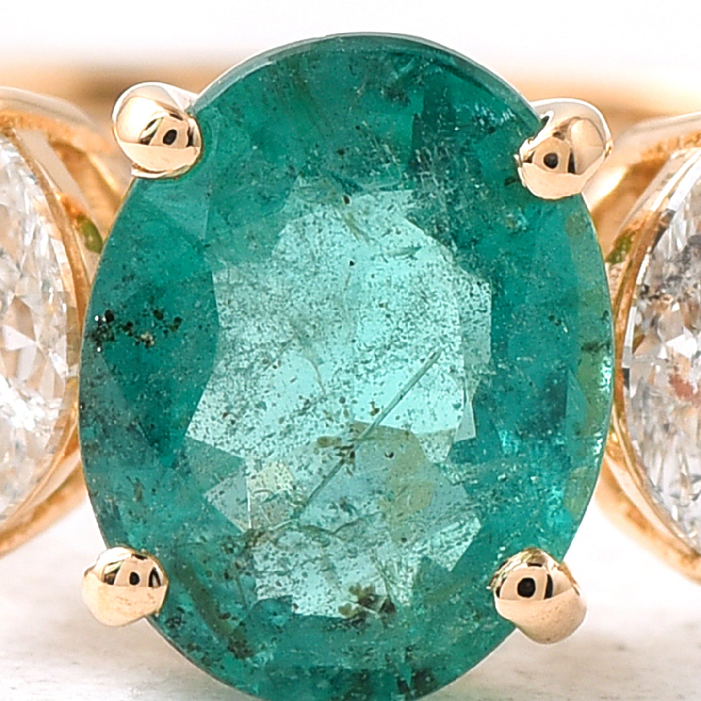 1.39 Ct Oval Emerald 14K Gold Ring