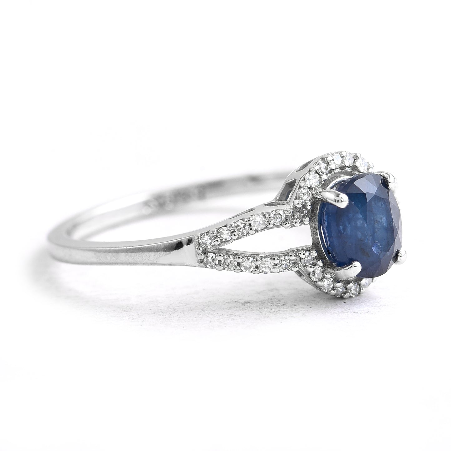 1.29 Ct Oval Sapphire 950 Platinum Ring