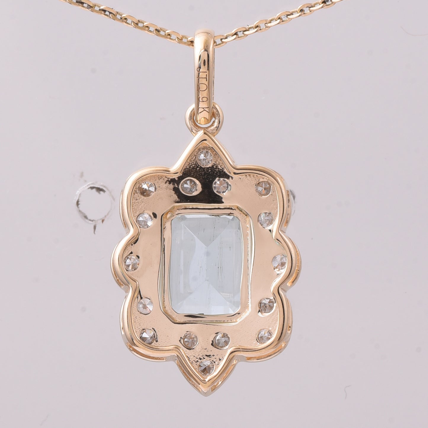 2.51 Ct Octagon Aquamarine 9K Gold Pendant