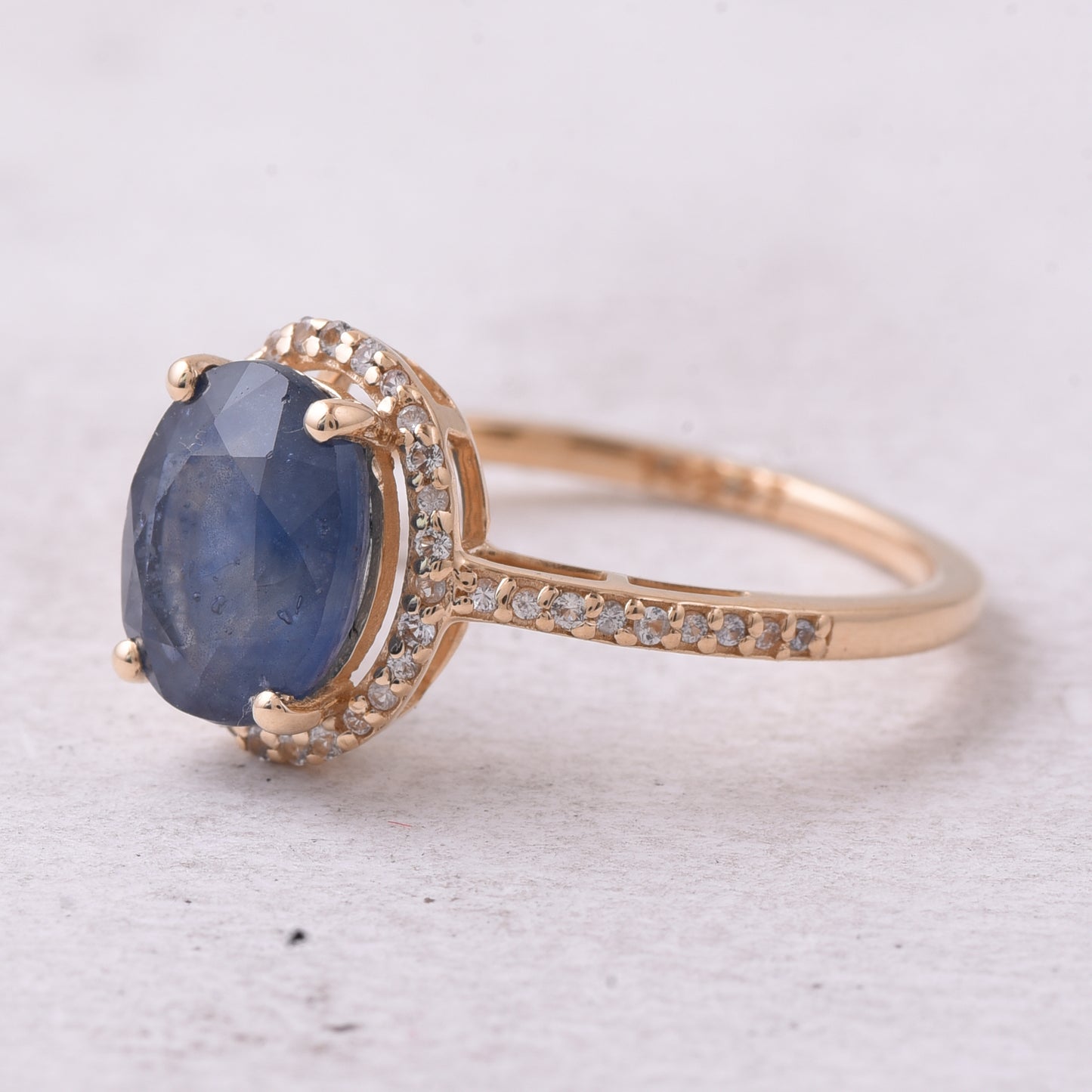 2.98 Ct Oval Natural Sapphire 14K Gold Ring