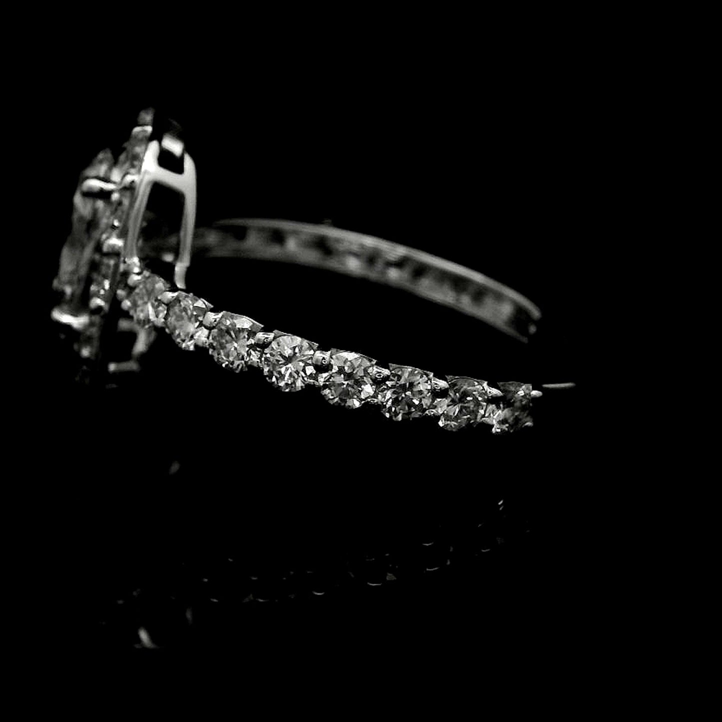 2.10 Carats Lab Grown Diamond 14K Gold Ring