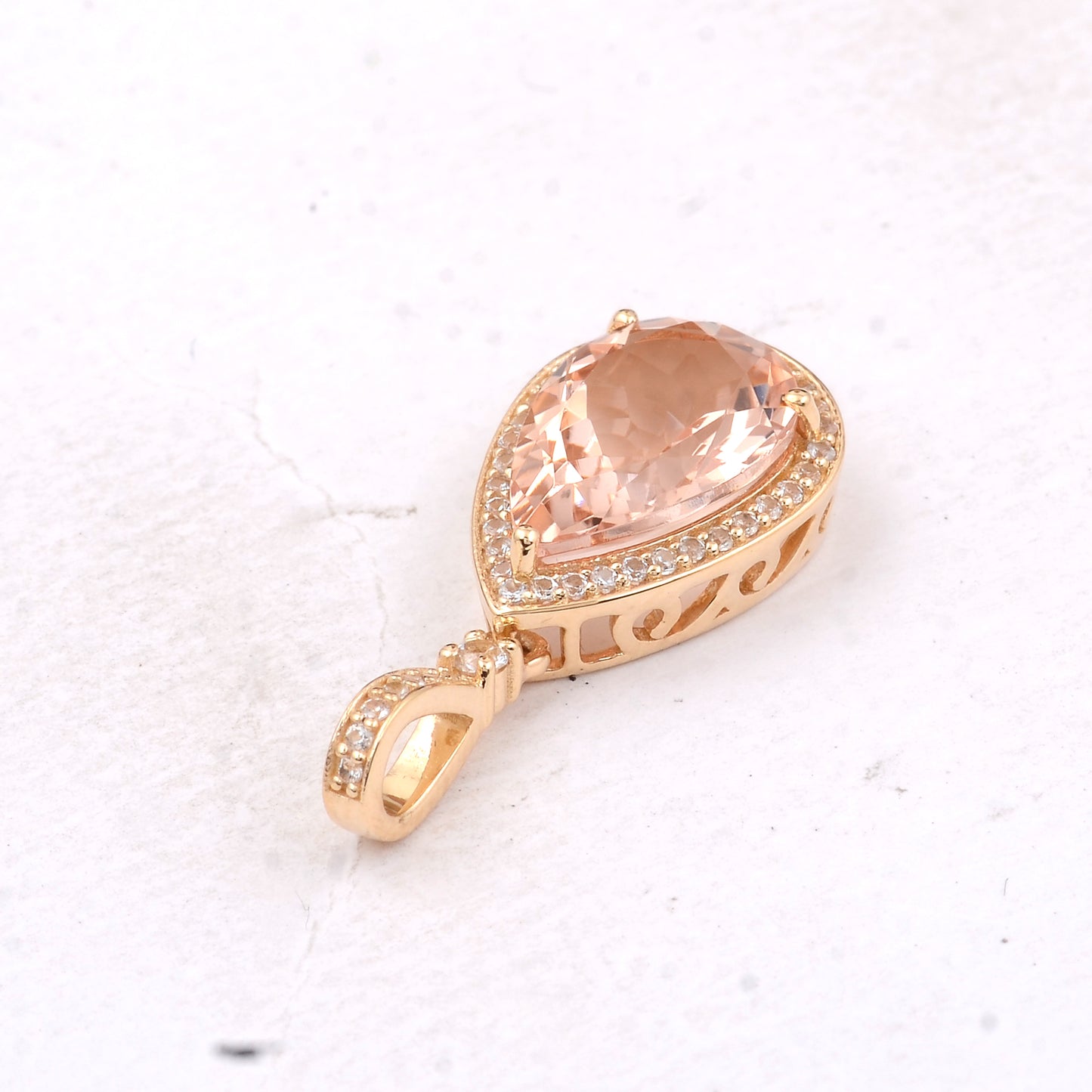 2.81 Ct Pear Morganite 9K Gold Pendant