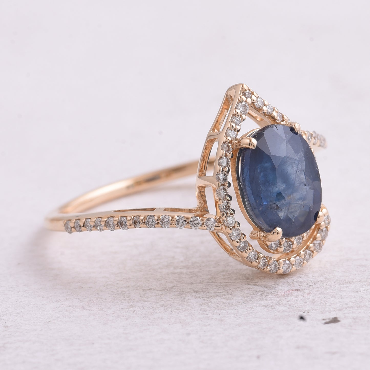 2.37 Ct Oval Mixed Cut Natural Sapphire 14K Gold Ring