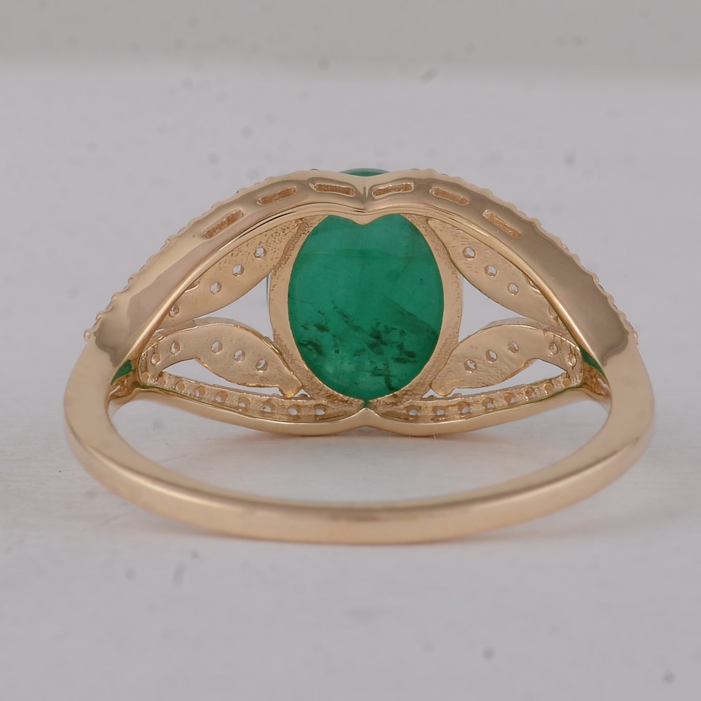 2.36 Ct Oval Emerald 9K Gold Ring