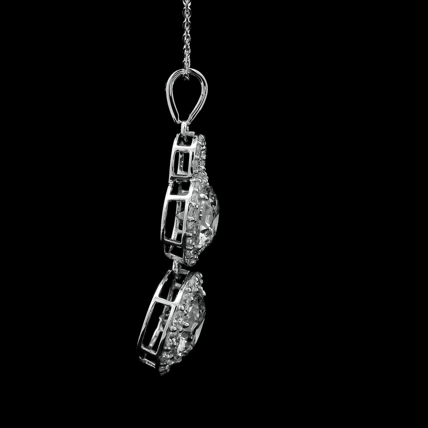 4.38 Carats Lab Grown Diamond 14K Gold Pendant