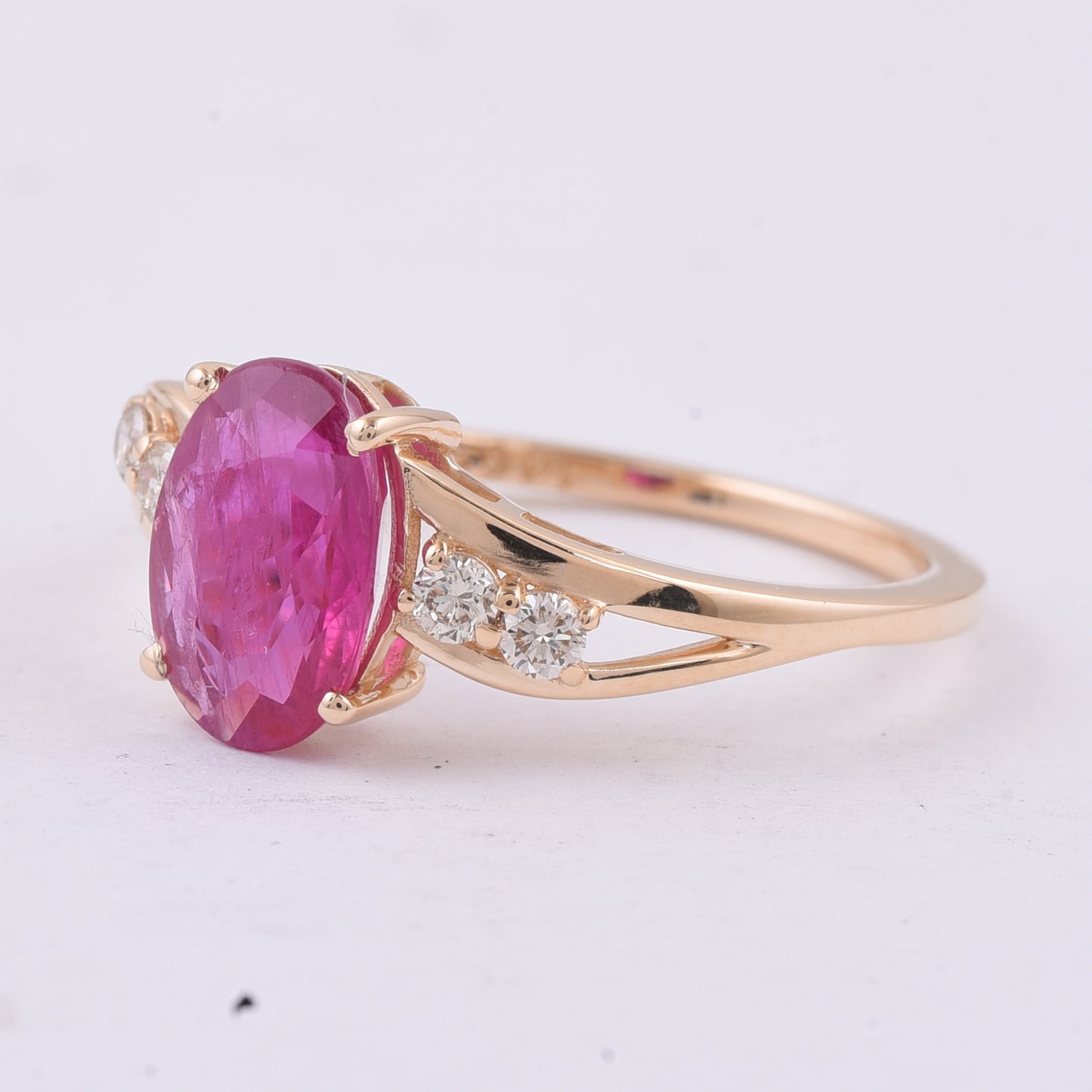 2.02 Ct Oval Natural Ruby 14K Gold Ring