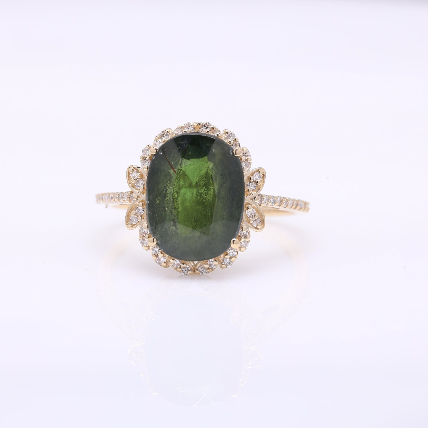5.58 Ct Oval Mixed Cut Natural Green Sapphire 14K Gold Ring