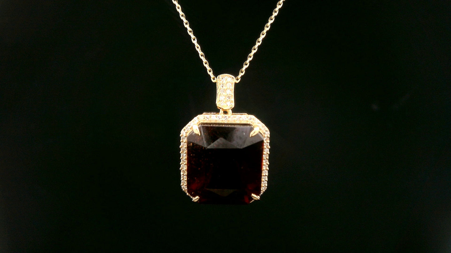 14.08 Ct Octagon Hessonite 14K Gold Pendant