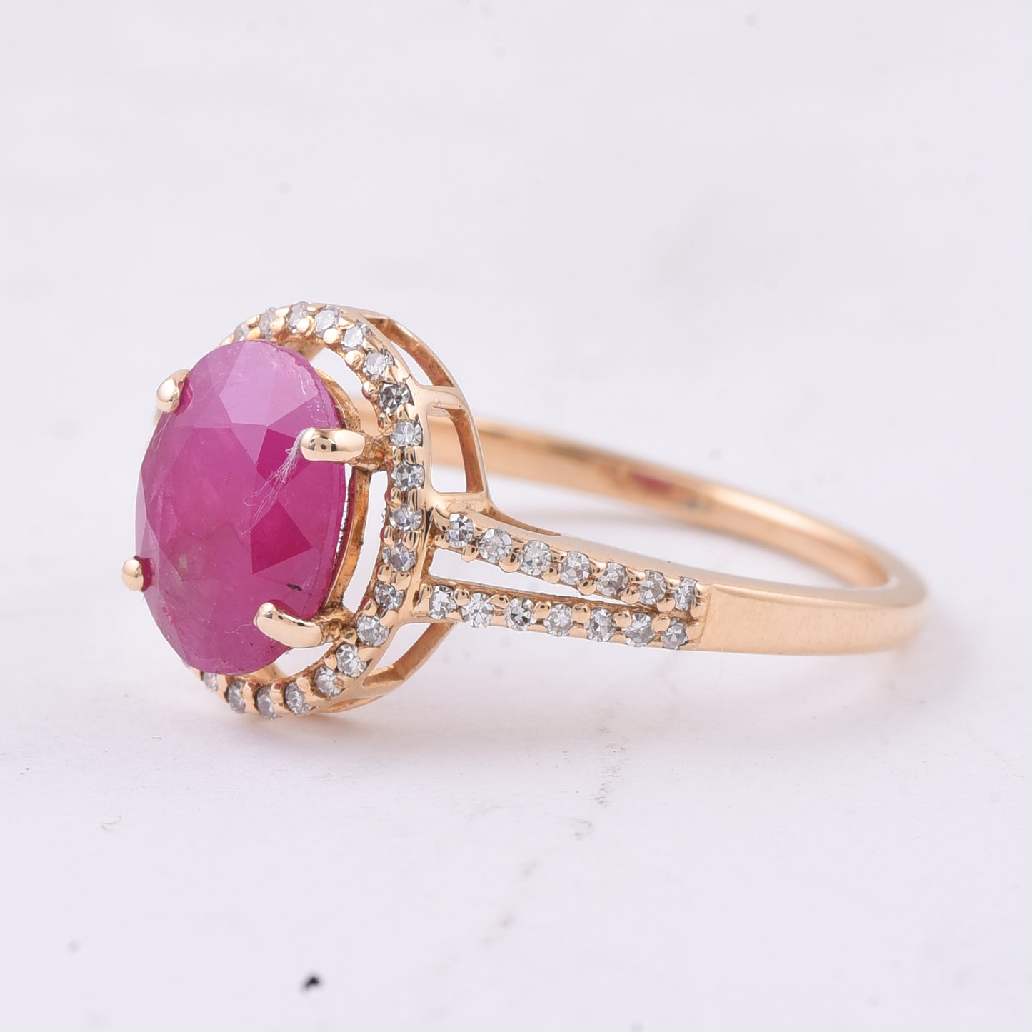 2.03 Ct Oval Natural Ruby 14K Gold Ring