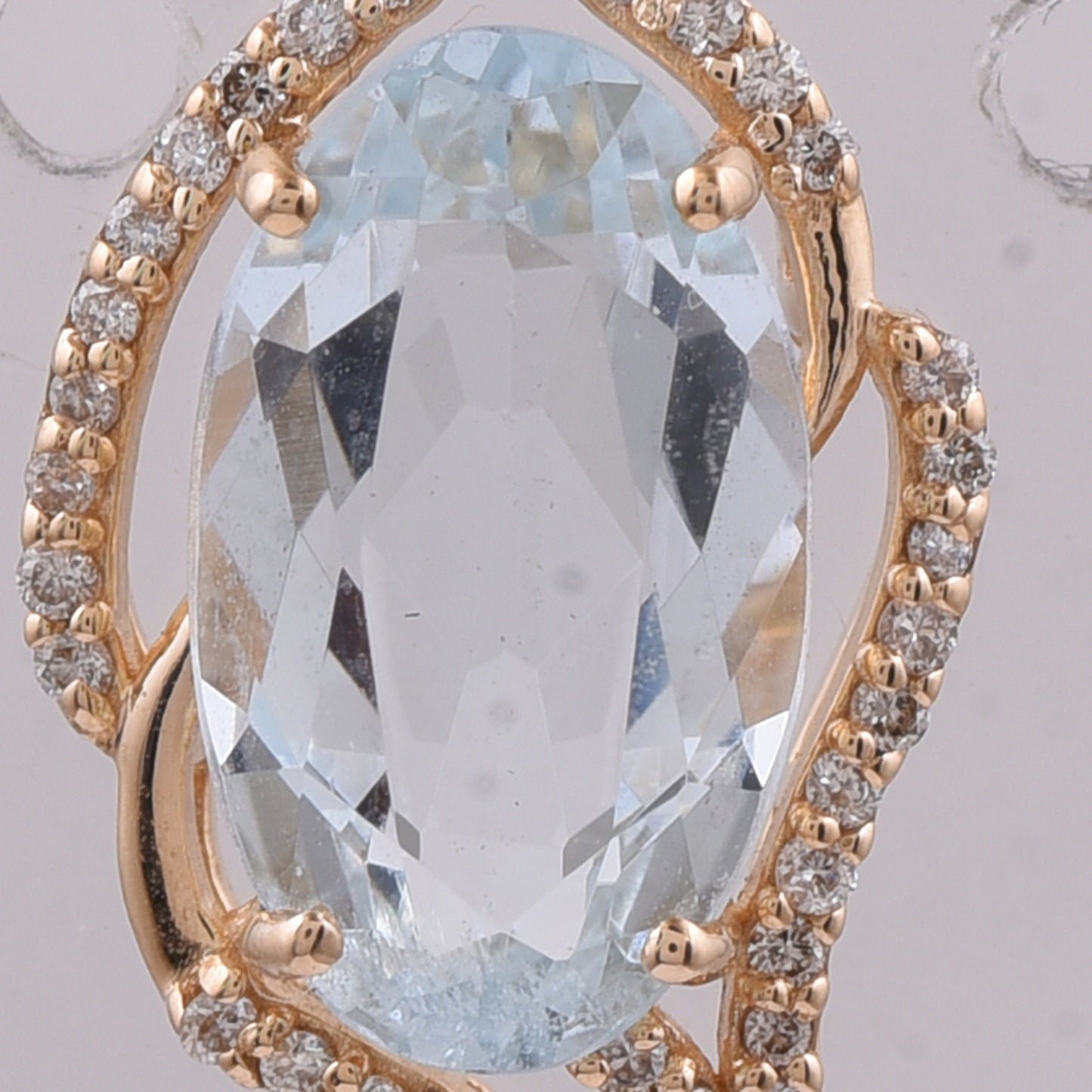 2.50 Ct Oval Natural Aquamarine 14K Gold Pendant
