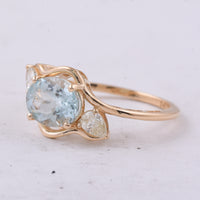 2.04 Ct Oval Natural Aquamarine 14K Gold Ring