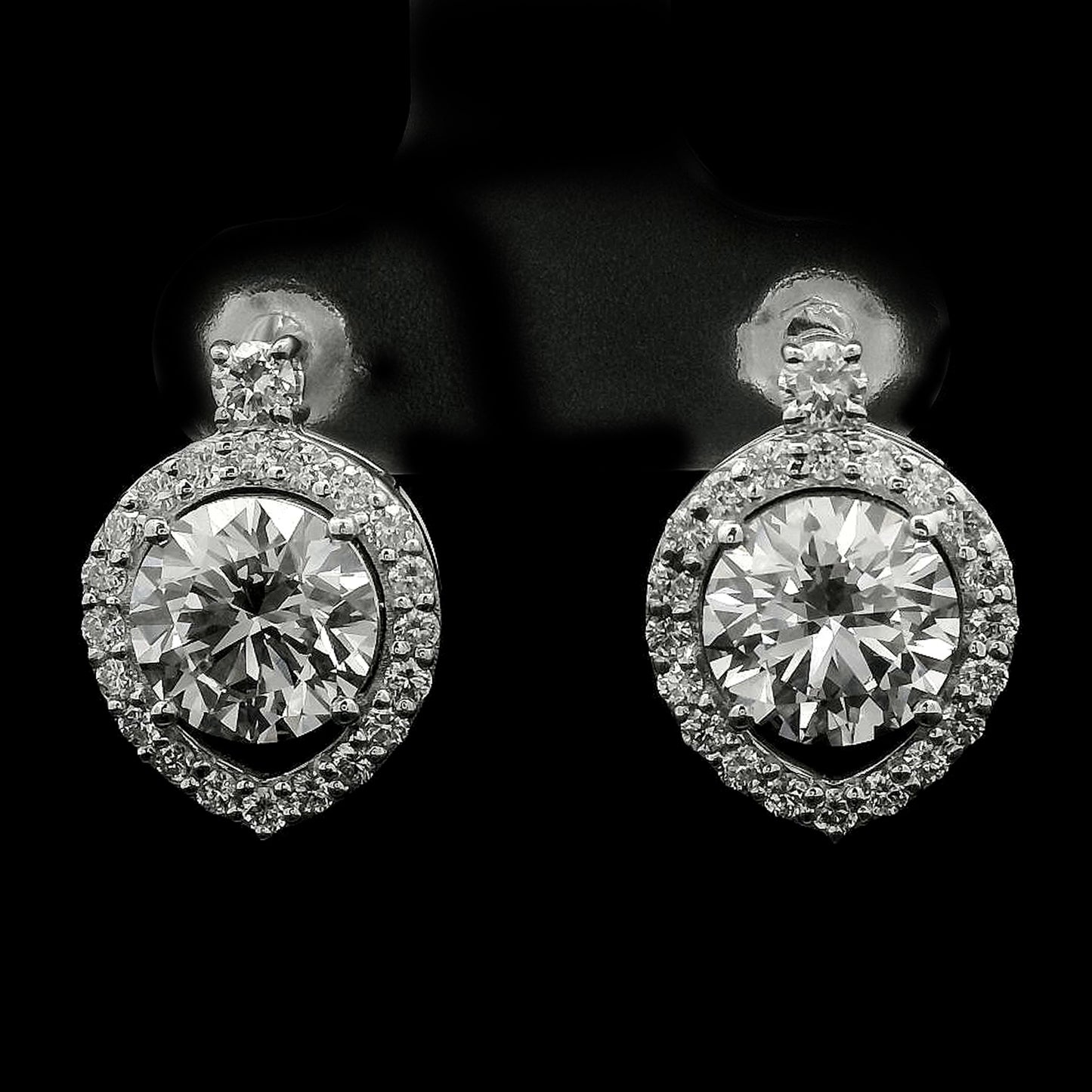 3.83 Carats Lab Grown Diamond 14K Gold Earrings