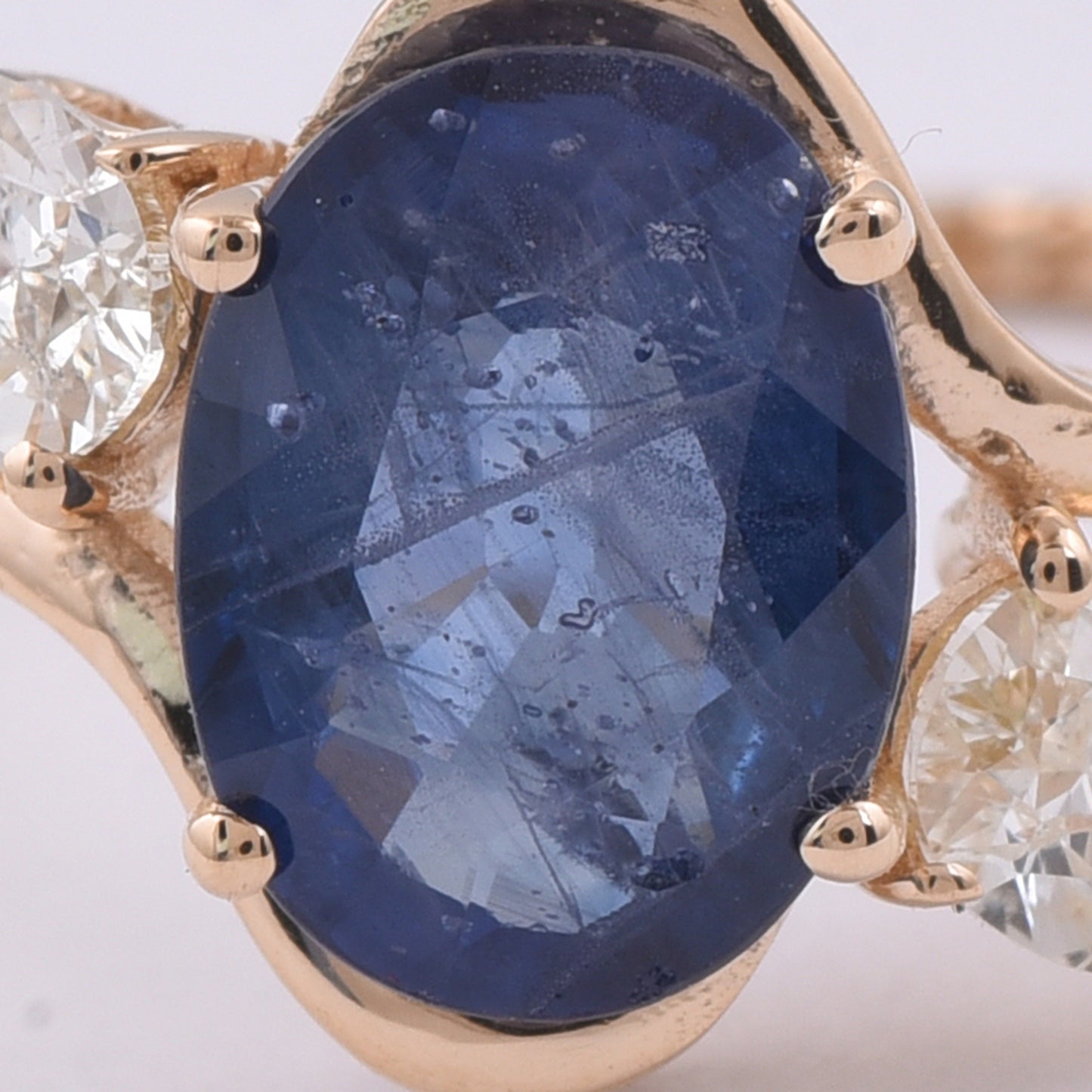 2.26 Ct Oval Natural Sapphire 14K Gold Ring