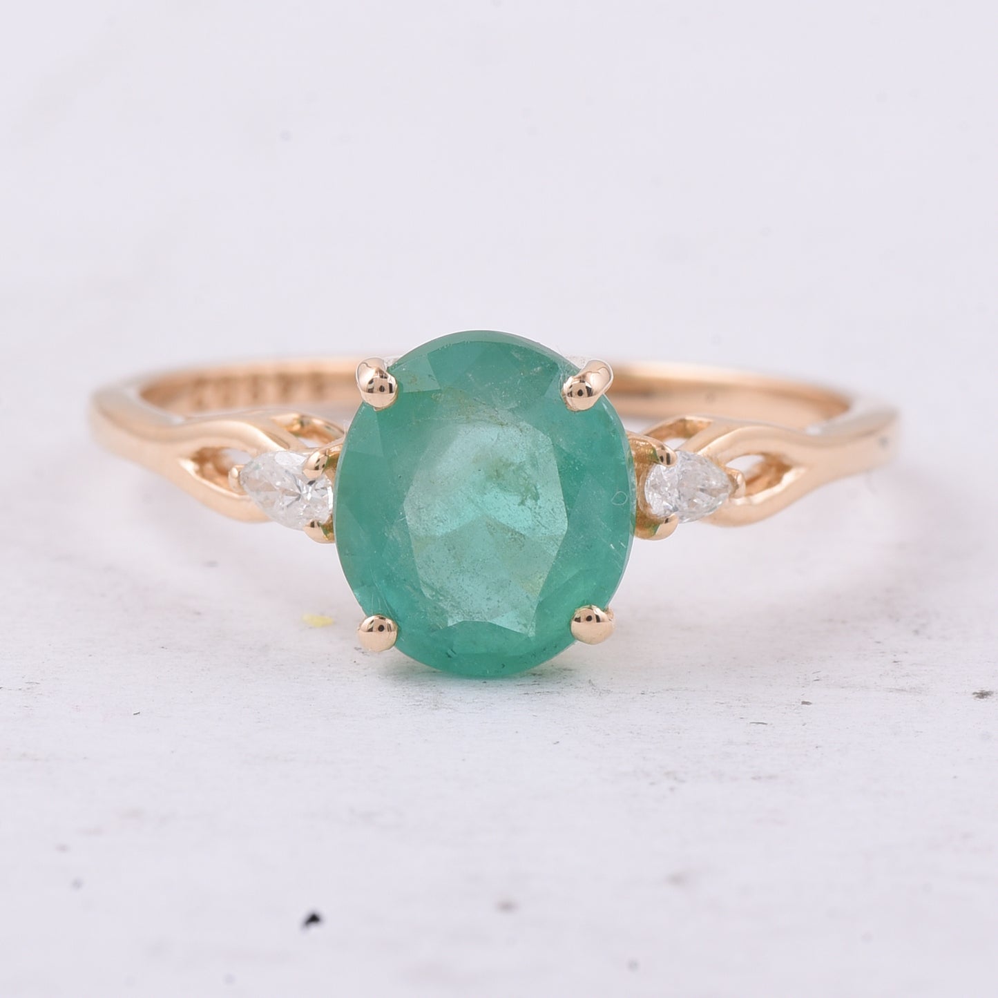 1.58 Ct Oval Natural Emerald 14K Gold Ring
