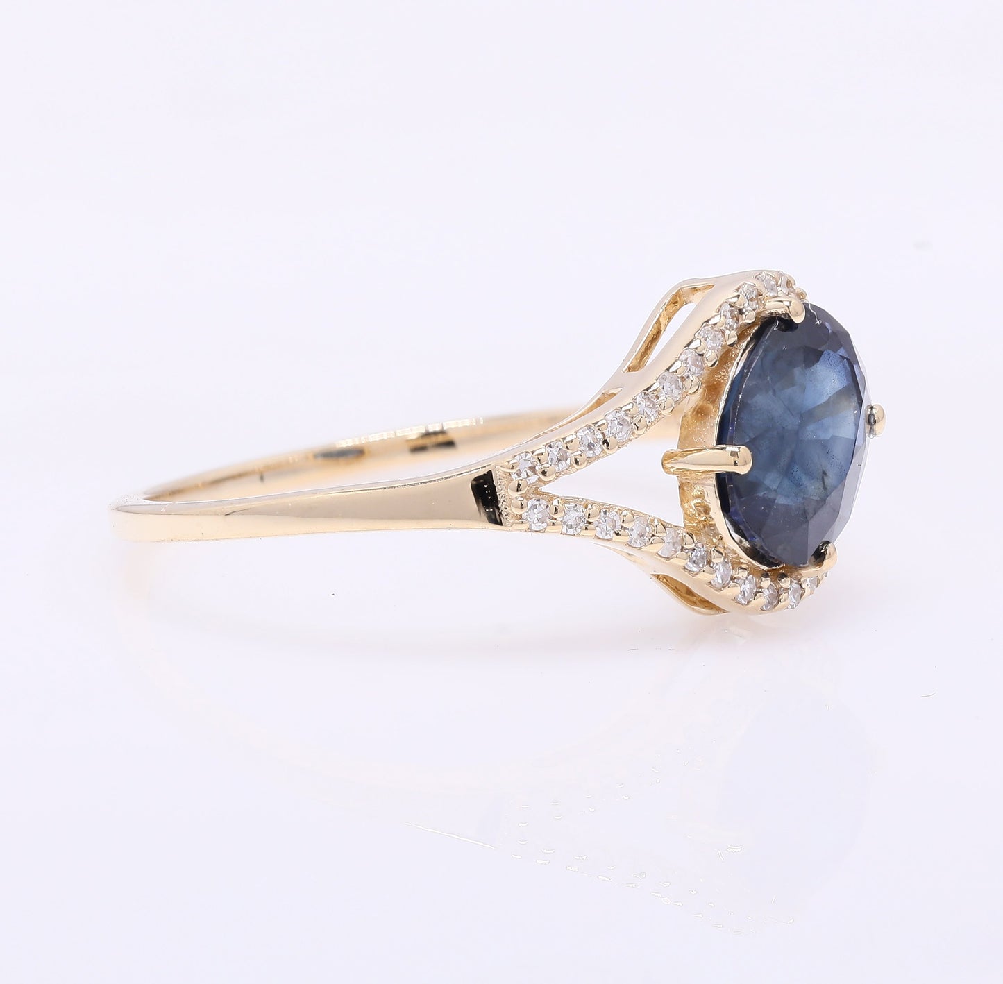 1.93 Ct Oval Mixed Cut Natural Sapphire 14K Gold Ring