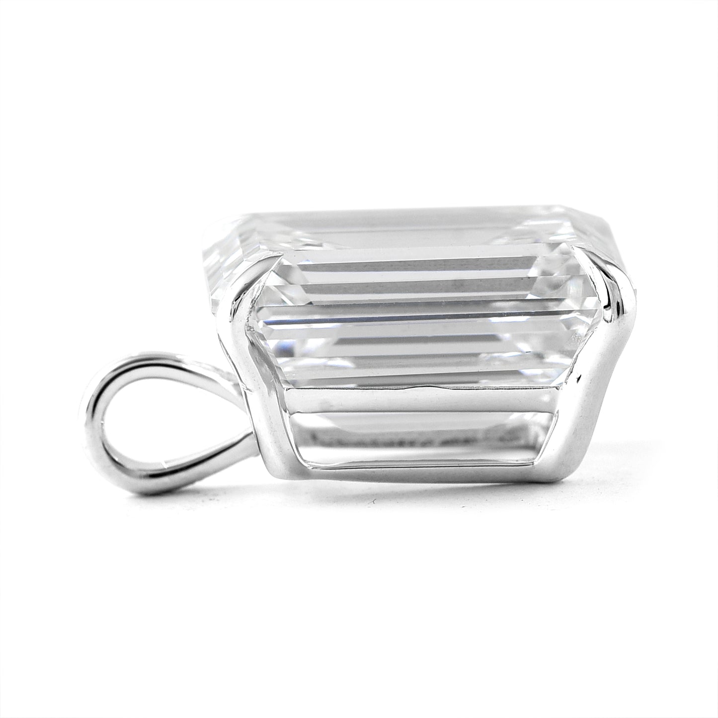 7.01 Carats Lab Grown Diamond 14K Gold Pendant