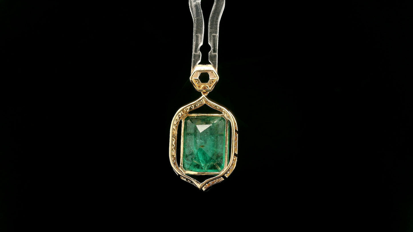 4.70 Ct Octagon Natural Emerald 14K Gold Pendant