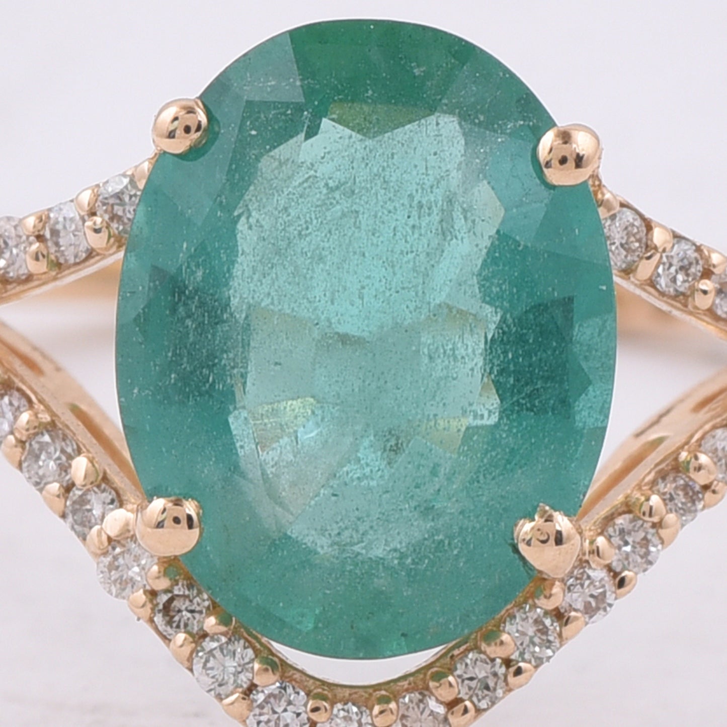 1.75 Ct Oval Natural Emerald 14K Gold Ring
