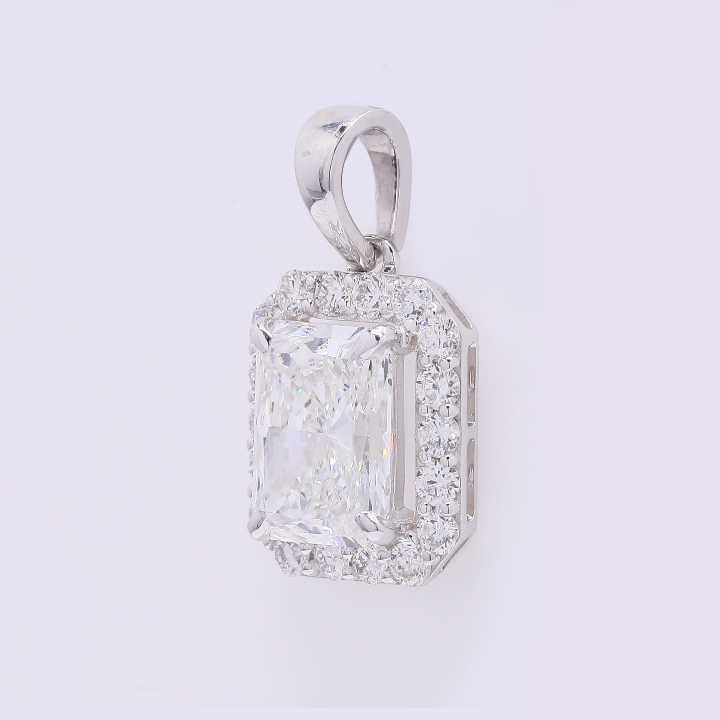 2.35 Carats Lab Grown Diamond 14K Gold Pendant