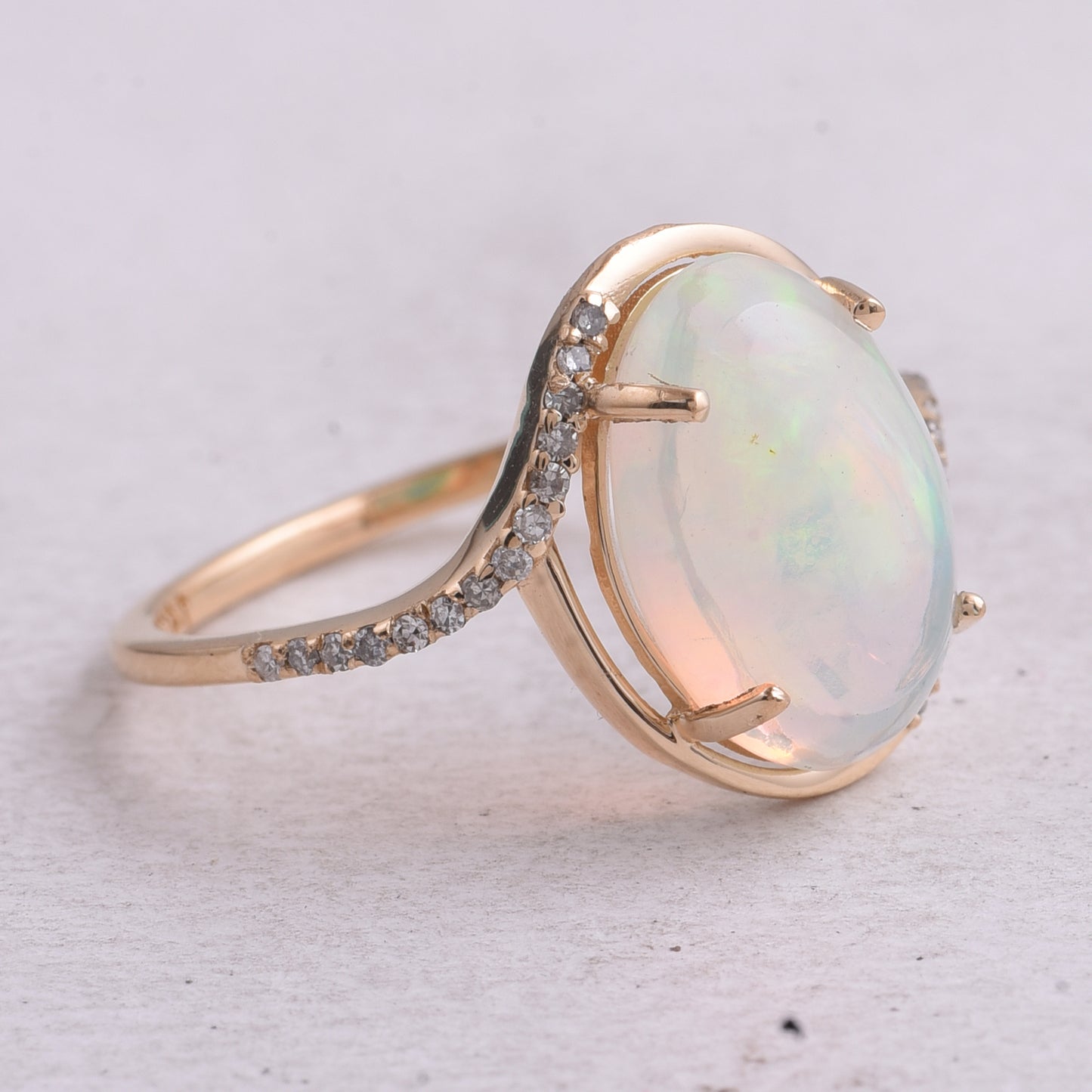 2.36 Ct Oval Cabochon Cut Natural Opal 14K Gold Ring