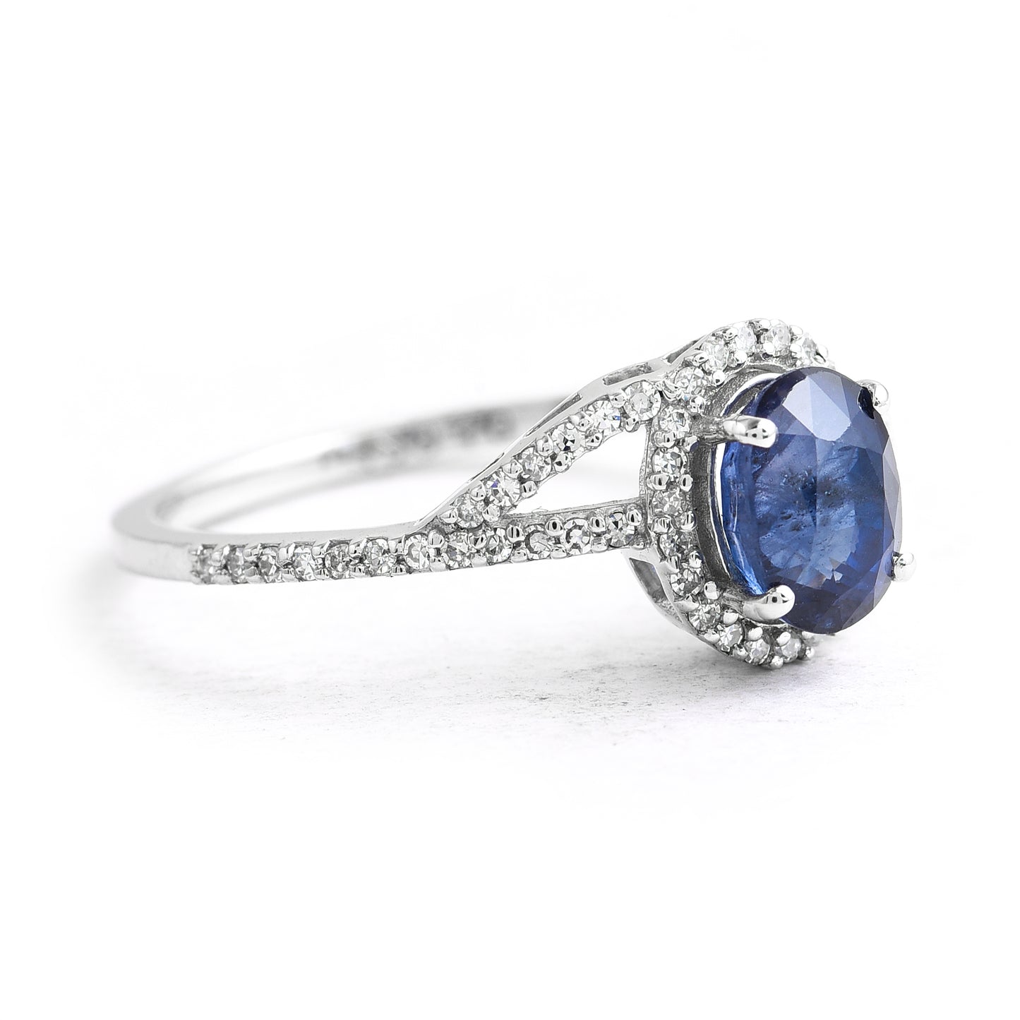 1.53 Ct Oval Sapphire 950 Platinum Ring