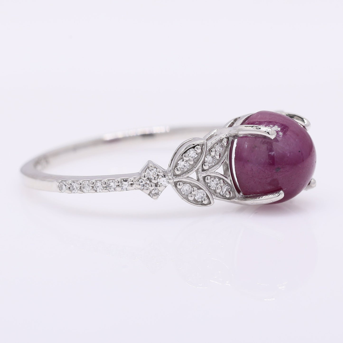 2.51 Ct Round Cabochon Cut Natural Ruby 950 Platinum Ring